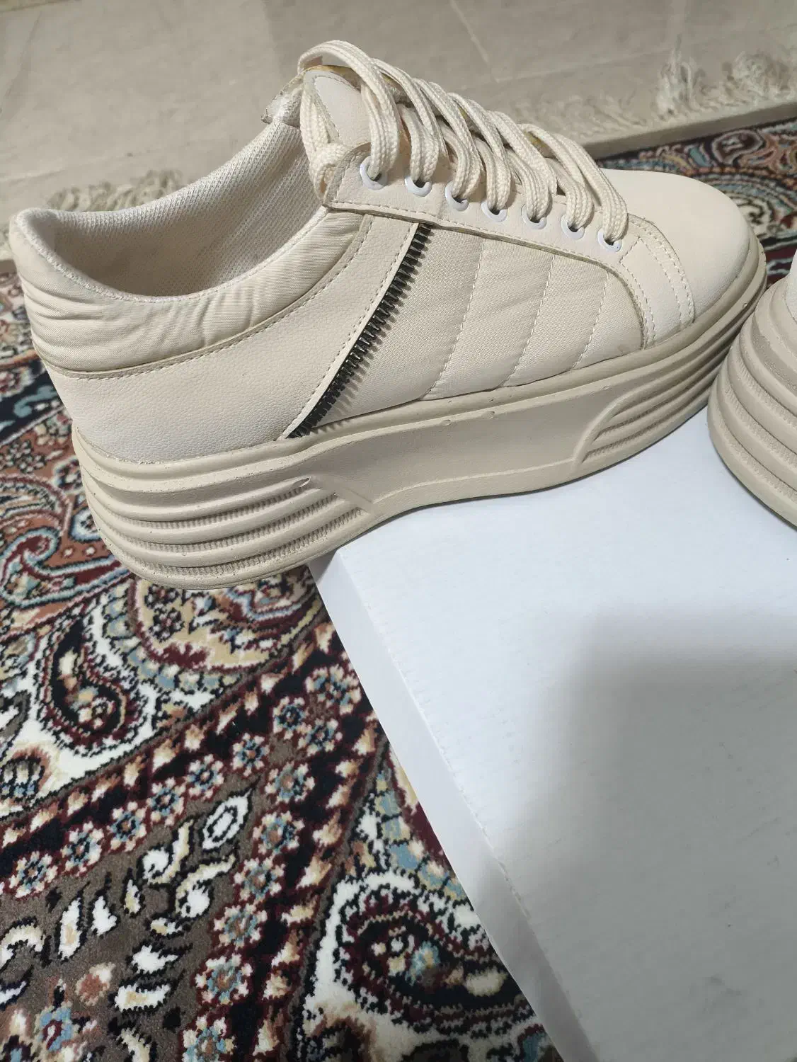 کتونی برند Ecco|کیف، کفش، کمربند|هشتگرد, ینگی امام|دیوار