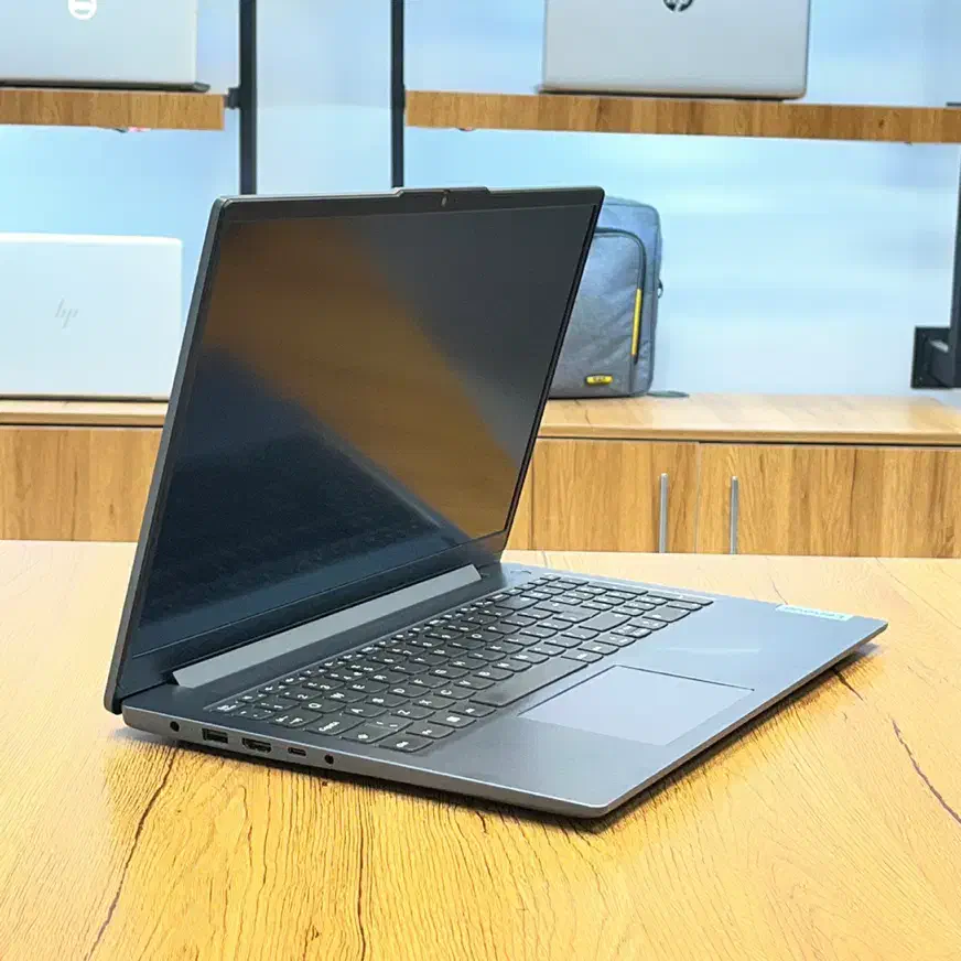 لپ تاپ Lenovo Slim3 با پردازنده Ryzen 3 7320U|رایانه همراه|مشهد, ارشاد|دیوار