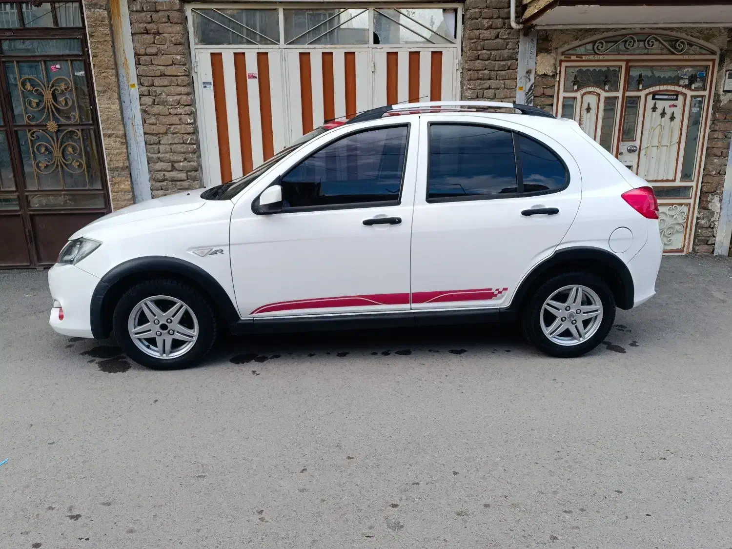 کوییک R|خودرو سواری و وانت|بروجرد, |دیوار