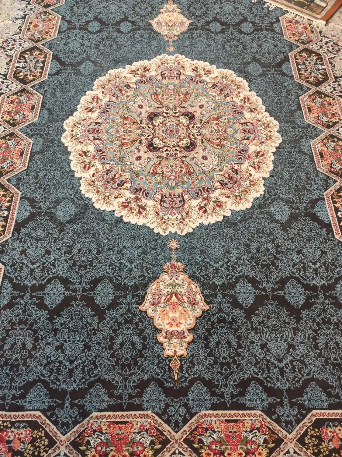 فرش ۱۲ متری|فرش|کازرون, |دیوار