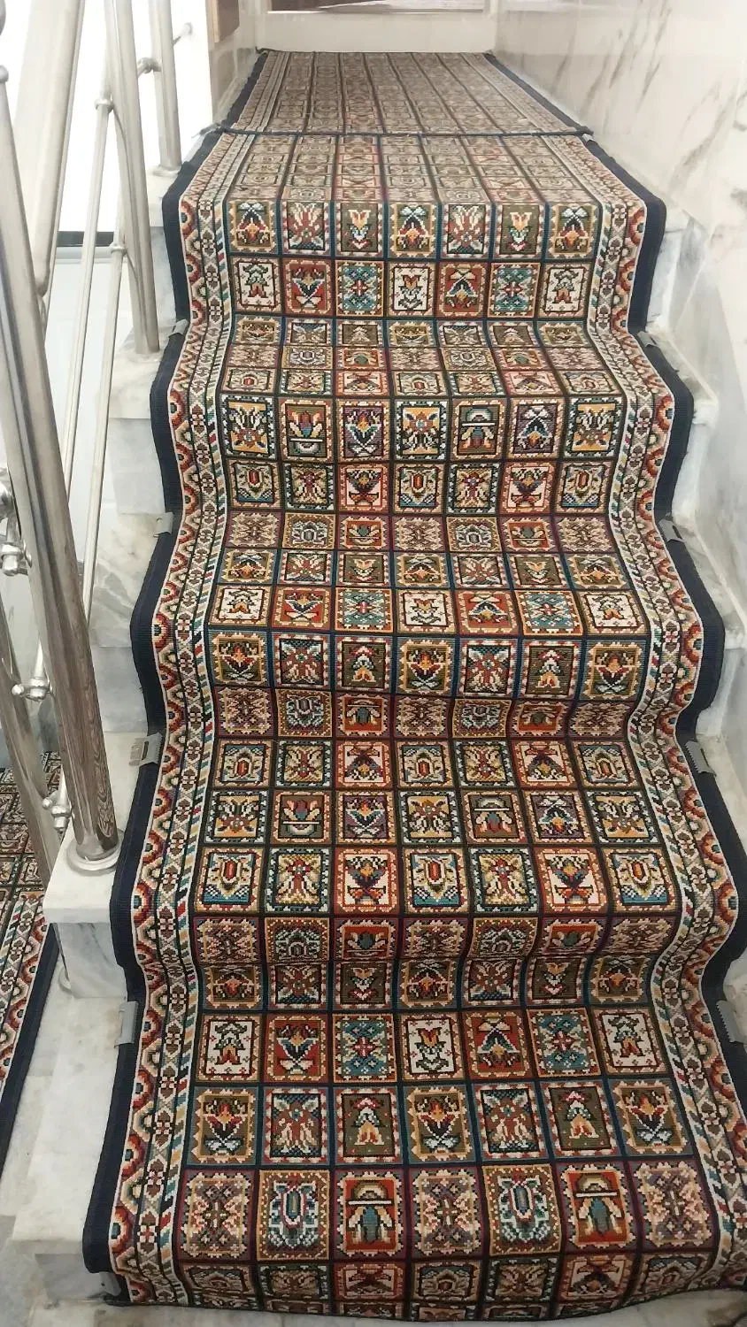 گلیم پله.|فرش|همدان, |دیوار