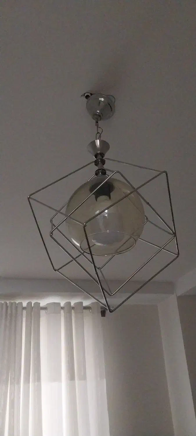 ۳عدد لوستر (فلزی شیشه ای)|لوستر و چراغ آویز|کرج, باغستان|دیوار