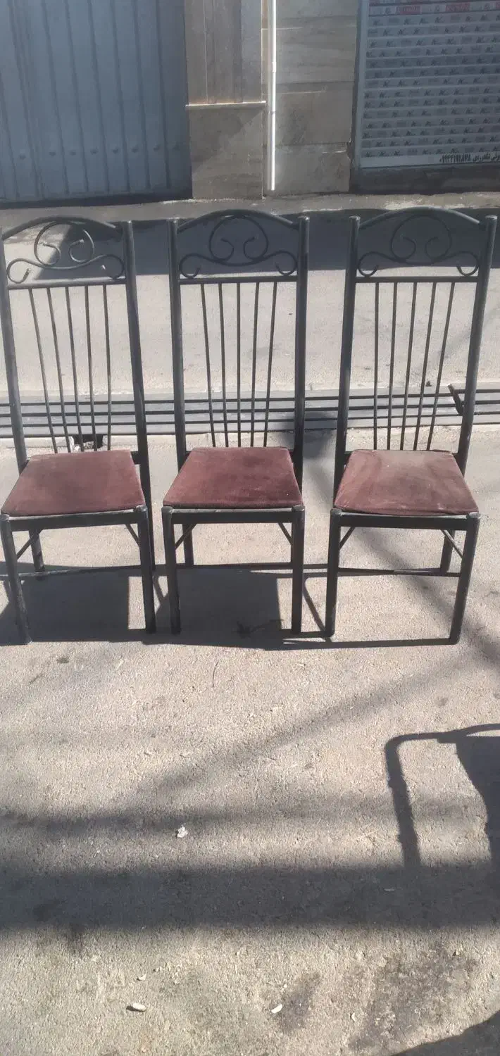 صندلی|صندلی و نیمکت|اقبالیه, |دیوار