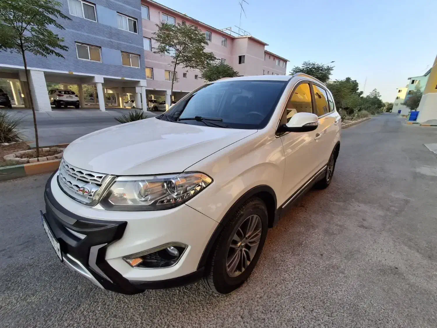 تیگو ۵ کارمندی|خودرو سواری و وانت|اصفهان, شهرک شهید منتظری|دیوار