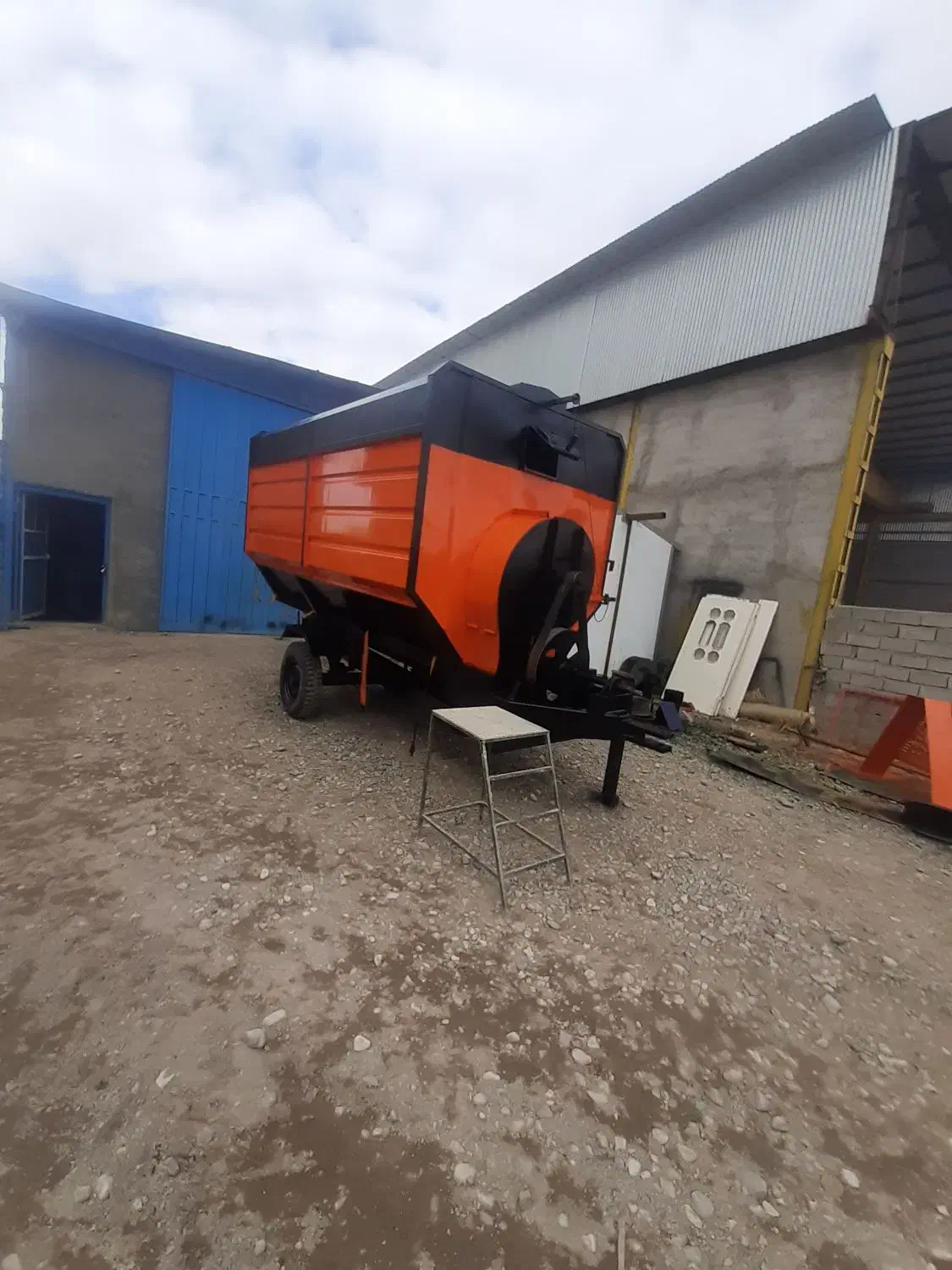 تولیدی مکنده کاه|خدمات پیشه و مهارت|تکاب, |دیوار