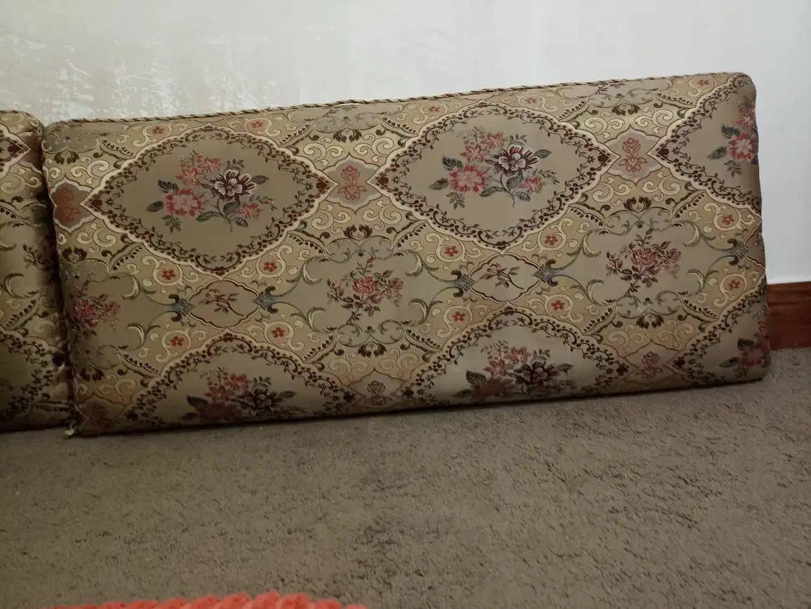 پشتی دو رو تمیز و نو|پشتی|اندیمشک, |دیوار