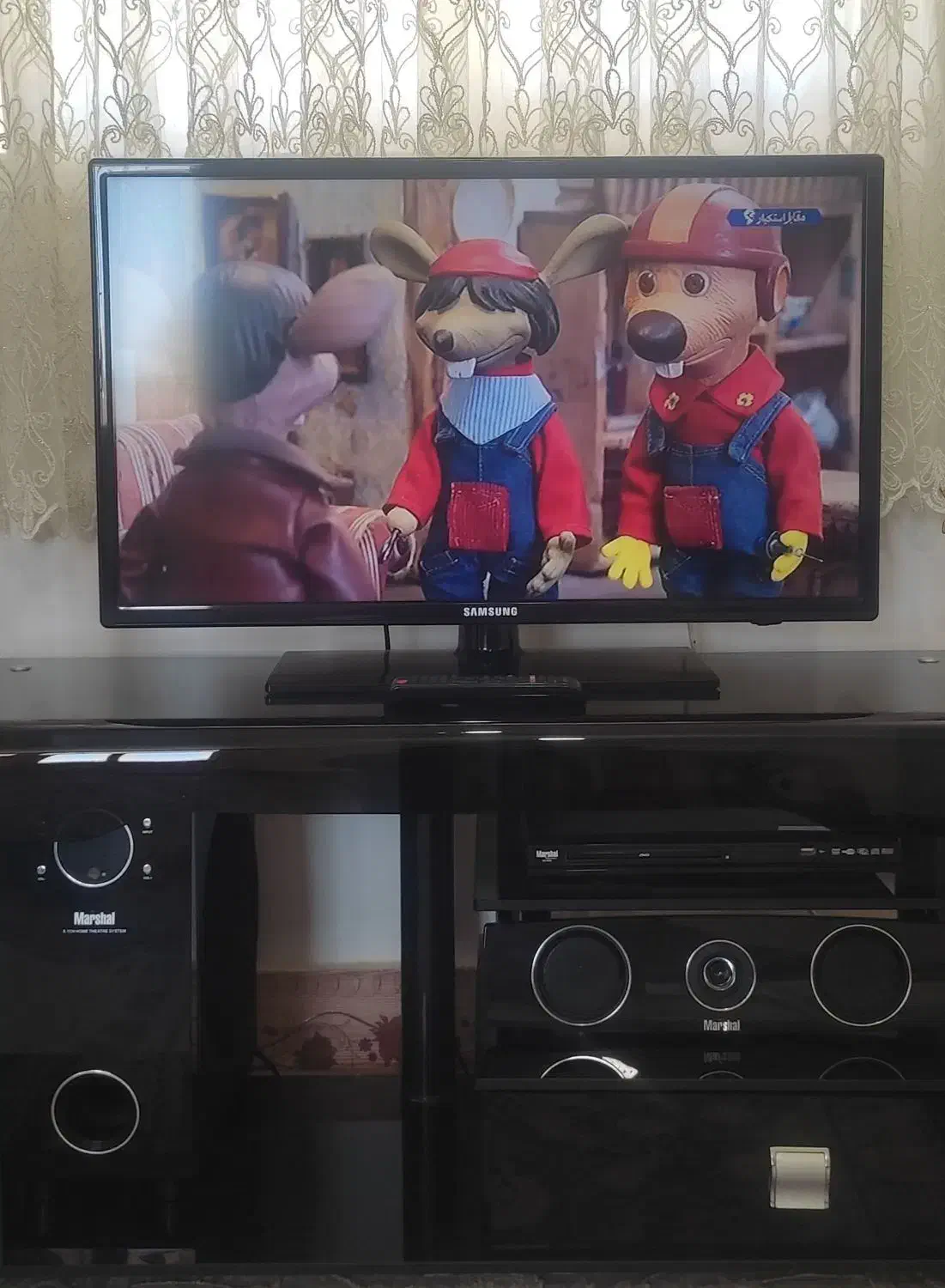 تلویزیون سامسونگ 32 اینج و سینما خانواده|تلویزیون و پروژکتور|بروجرد, |دیوار