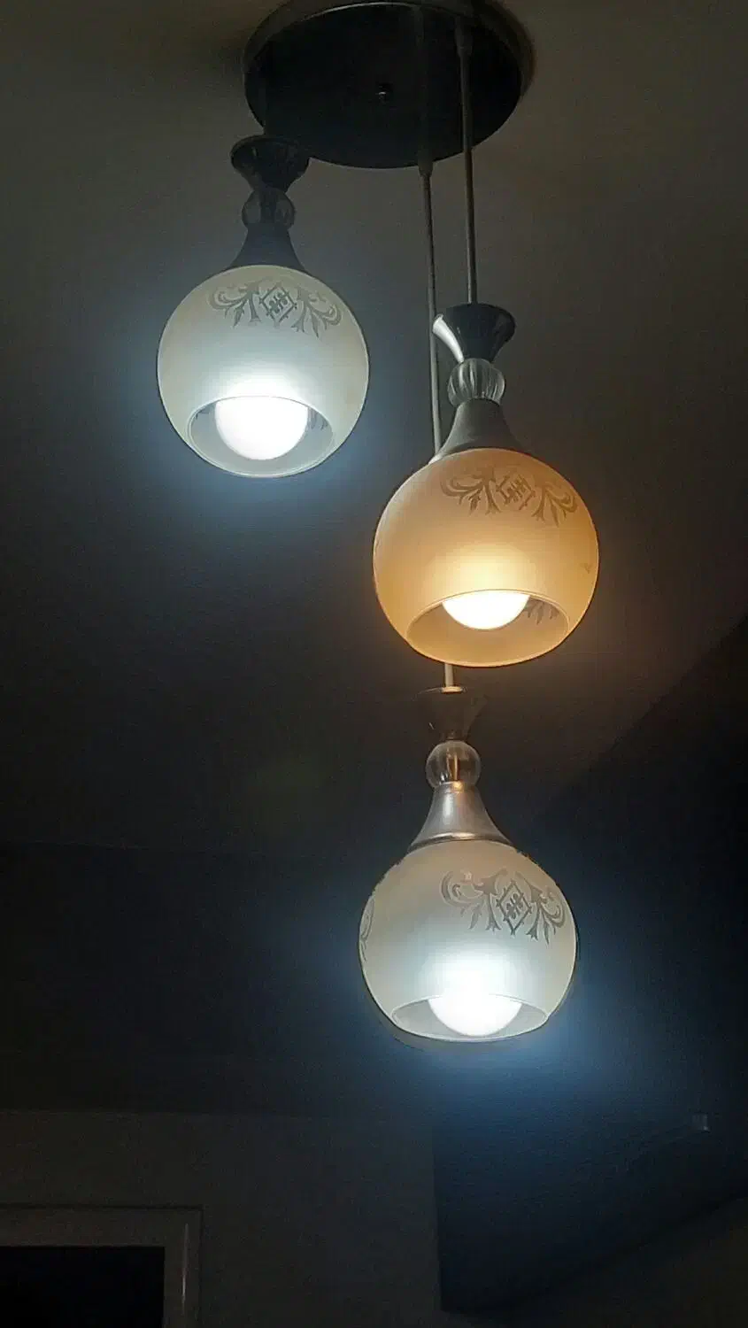 لوستر آشپزخانه|لوستر و چراغ آویز|مشهد, الهیه|دیوار