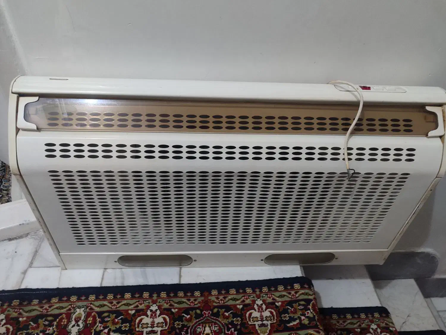 هود|هود|تبریز, |دیوار