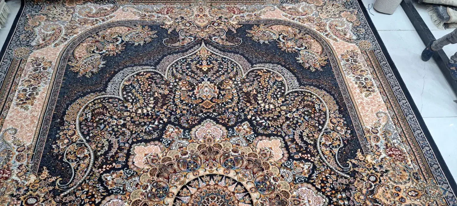 جفت ۱۲ متری ۷۰۰ شانه تخفیفی زیر قیمت کارخانه|فرش|بیجار, |دیوار