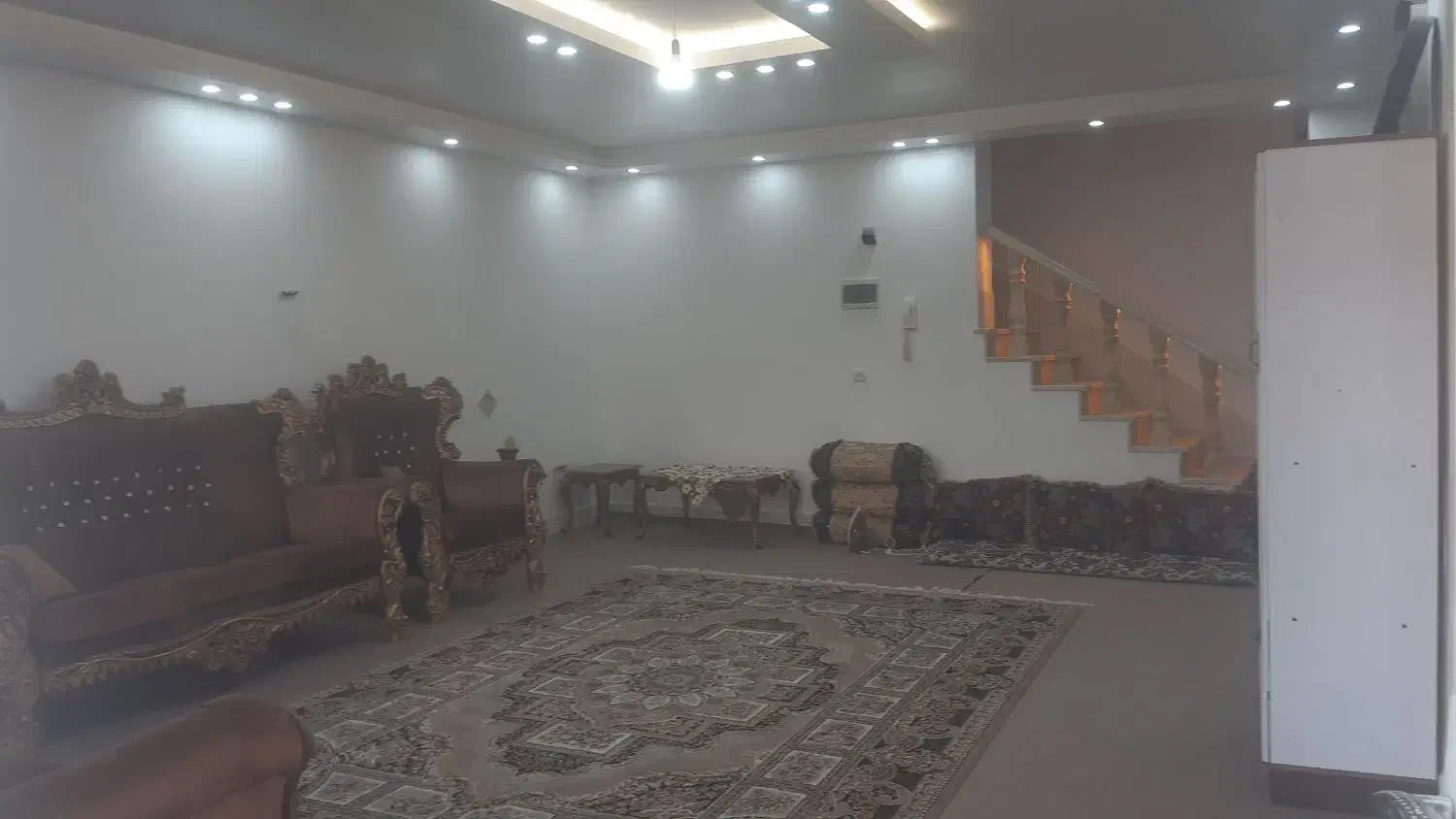 رهن خانه ویلایی تک|اجارهٔ خانه و ویلا|فیروزآباد (فارس), |دیوار