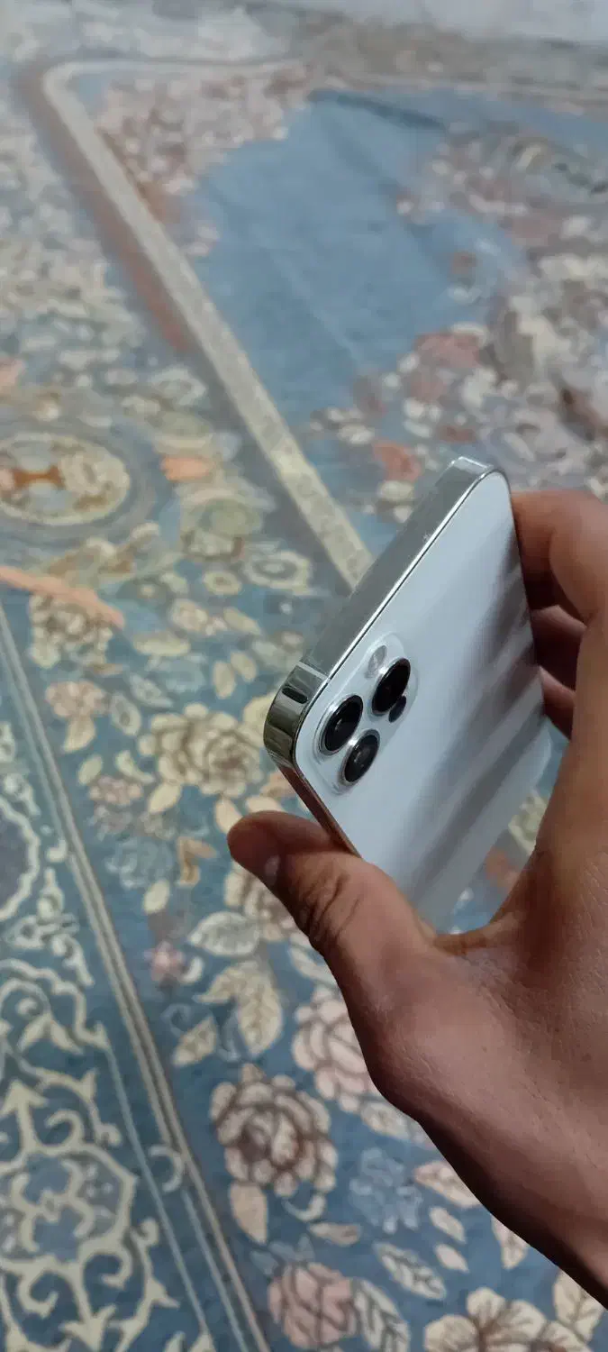 آیفون 12pro|موبایل|قم, شهرک امام حسین|دیوار