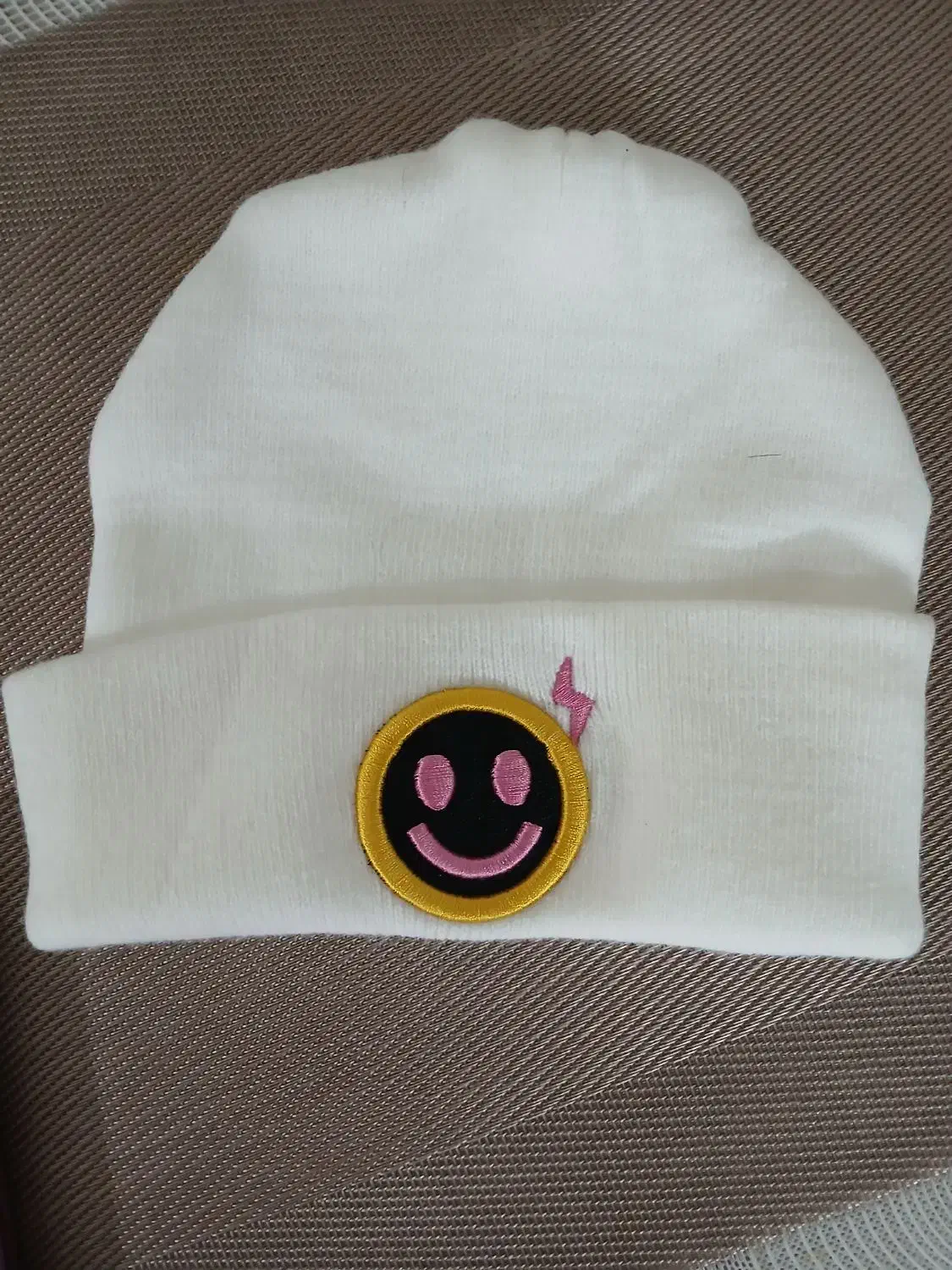 کلاه|لباس|تهران, دکتر هوشیار|دیوار