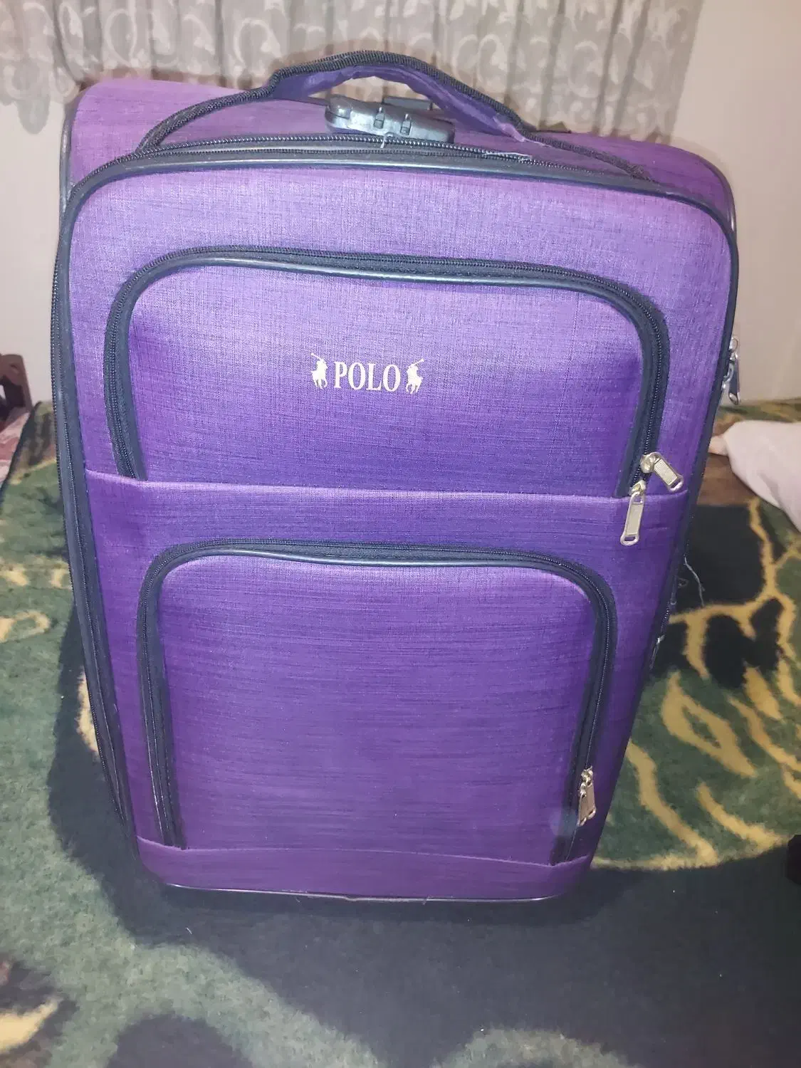 چمدان کاملا نو زیر قیمت کل بازار سایز بزرگ و متوسط|کیف، کفش، کمربند|فردیس, ثابتی|دیوار