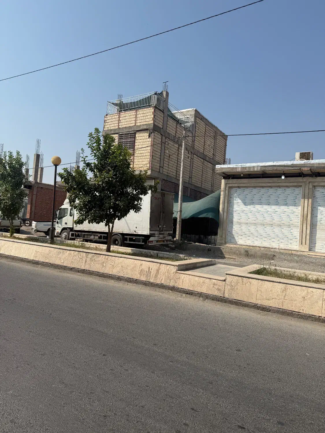 ملک تجاری ومسکونی|فروش مغازه و غرفه|عنبرآباد, |دیوار