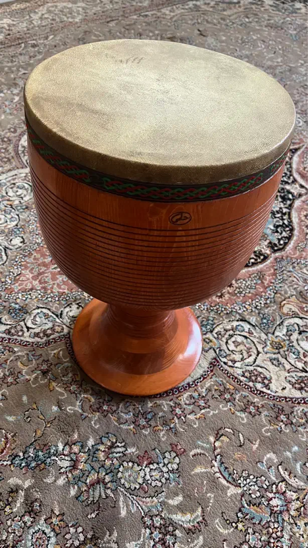 تمبک|سازهای سنتی|کاشان, ۲۲ بهمن|دیوار