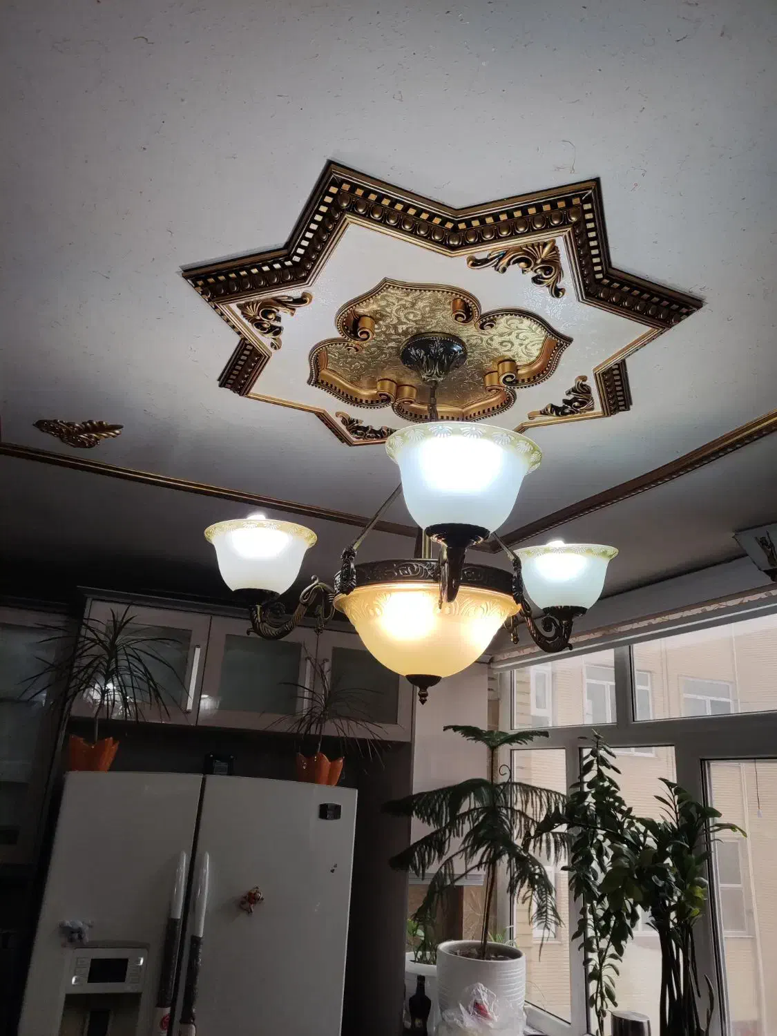 لوستر  پنج  و سه شعله  برنجی|لوستر و چراغ آویز|پردیس, فاز ۲|دیوار