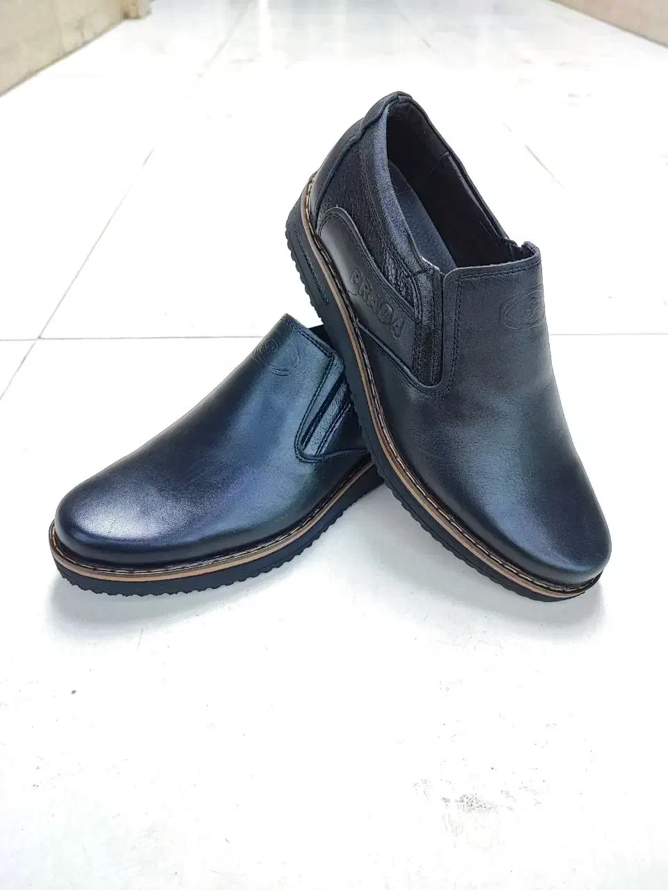 آریان|کیف، کفش، کمربند|سنندج, |دیوار