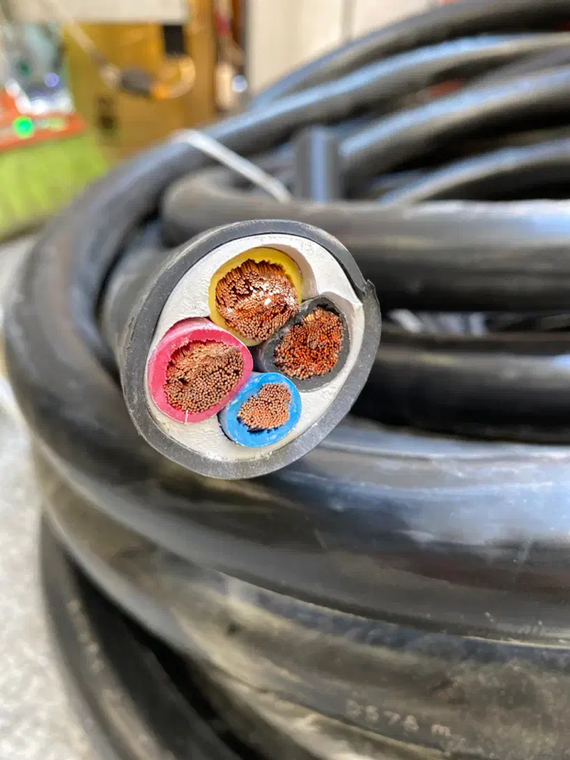 سیم و کابل برق آلومینیومی خودنگهدار و مسی ۱۶+۱۶*۲|مصالح و تجهیزات ساختمان|تهران, فردوسی|دیوار