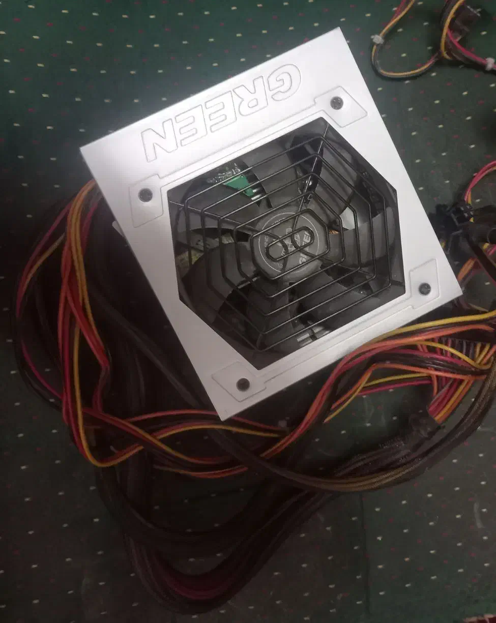 پاور ۴۳۰وات گرین|قطعات و لوازم جانبی رایانه|کاشان, فاز ۱ ناجی آباد|دیوار