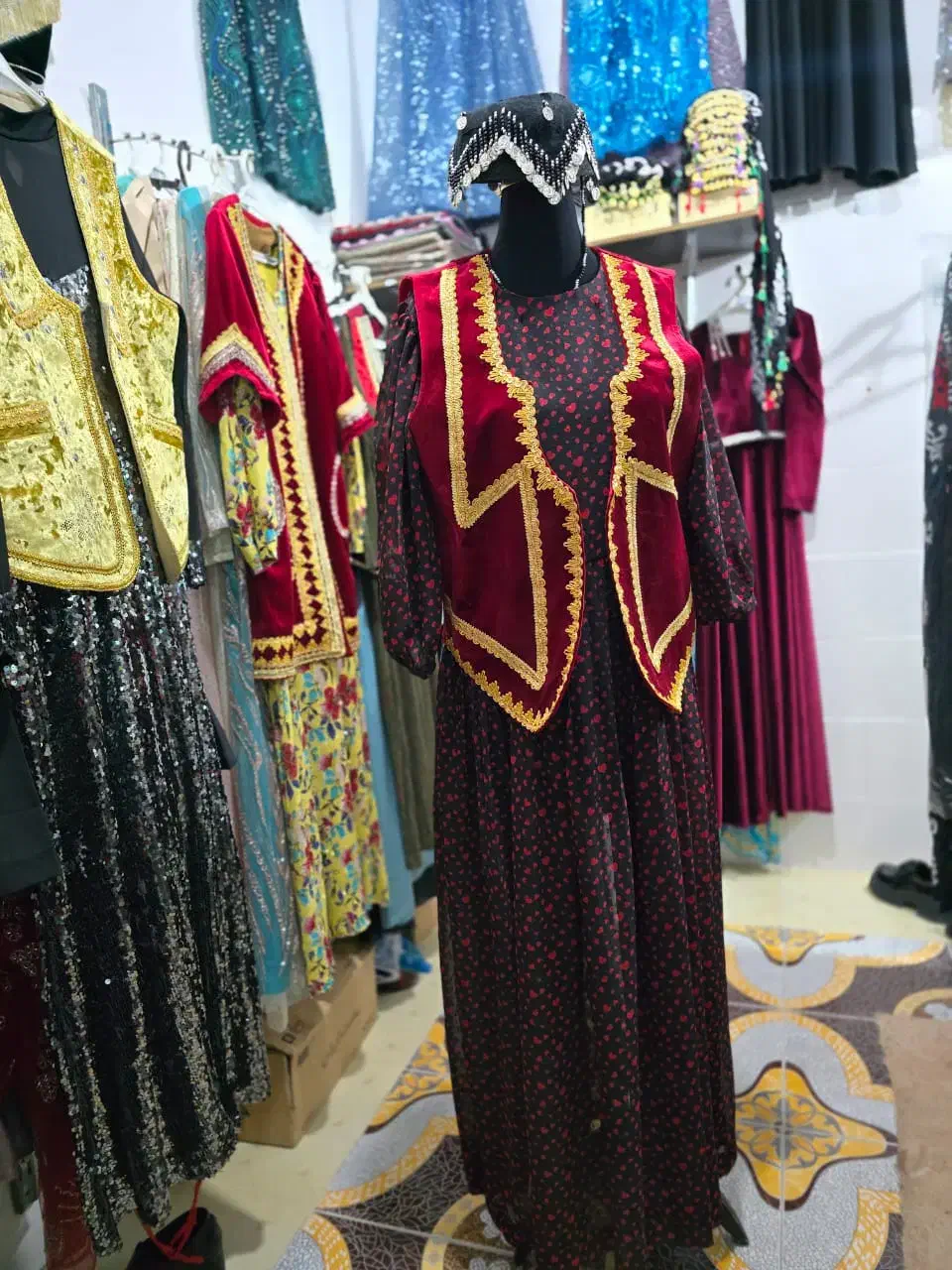 کرایه و فروش لباس محلی|لباس|کوهدشت, |دیوار