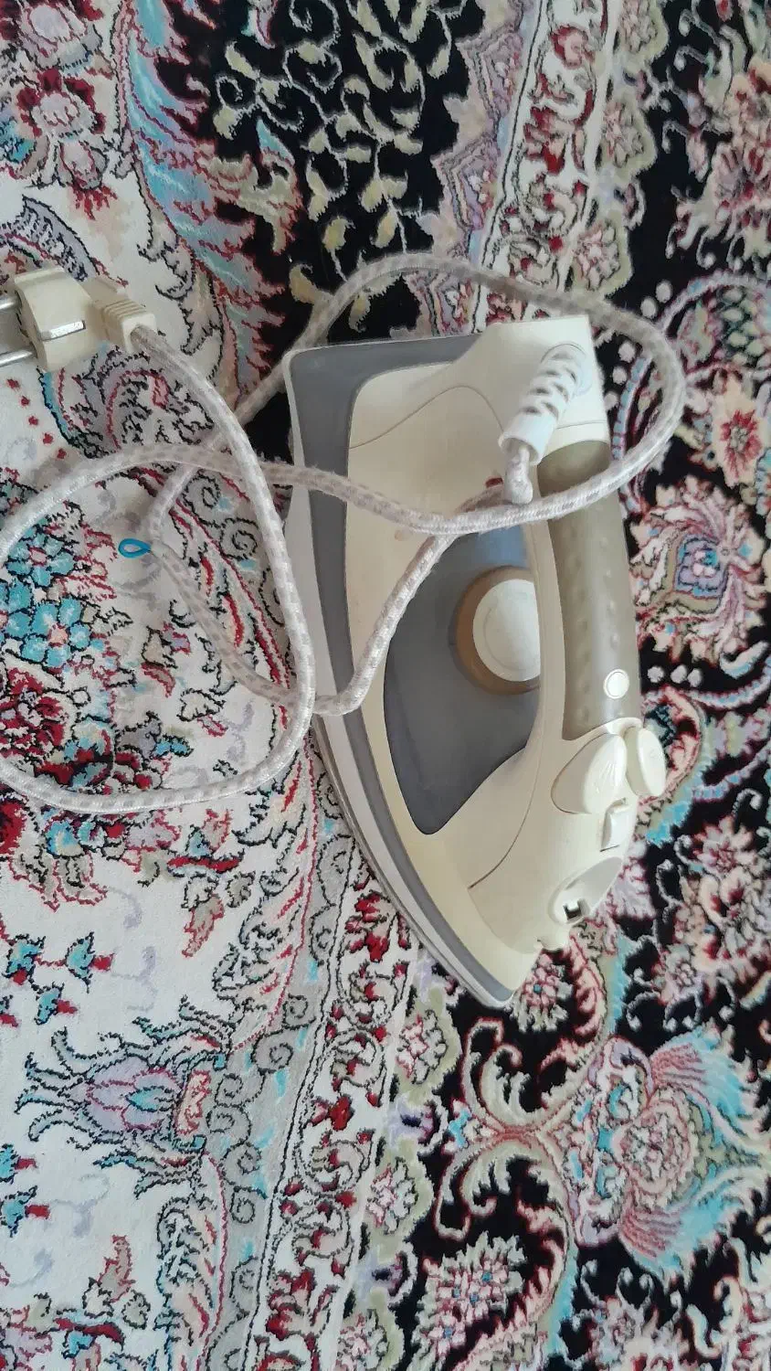 اتو بخار کاملا سالم|اتو و لوازم اتو|سنقر, |دیوار