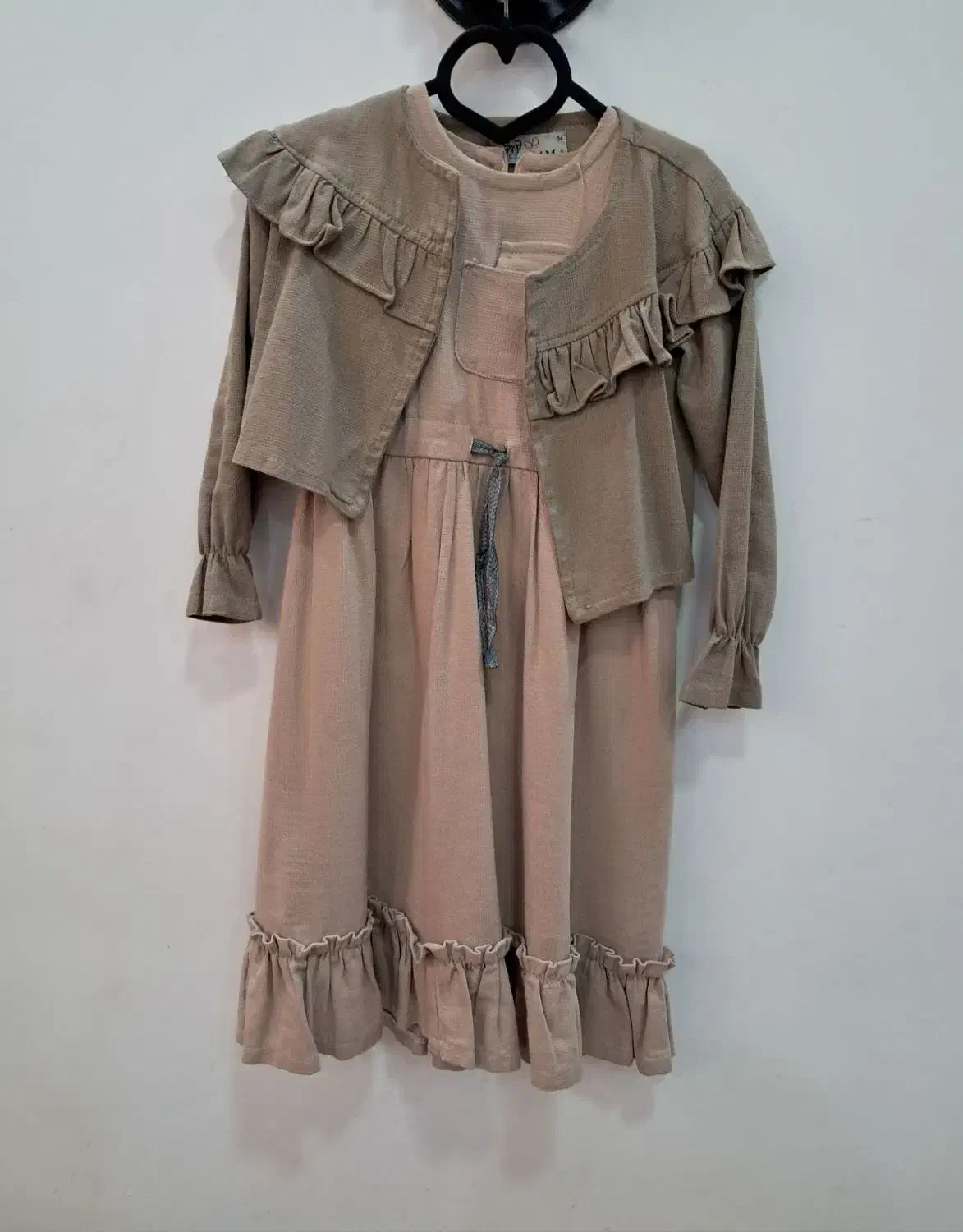 لباس وکفش|کفش و لباس بچه|تربت‌حیدریه, آبشار|دیوار