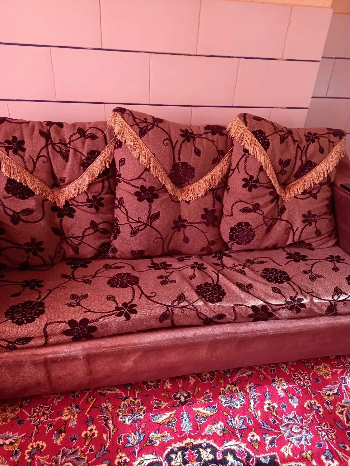 مبل جنس عالی|مبلمان خانگی و میز عسلی|شهرکرد, |دیوار