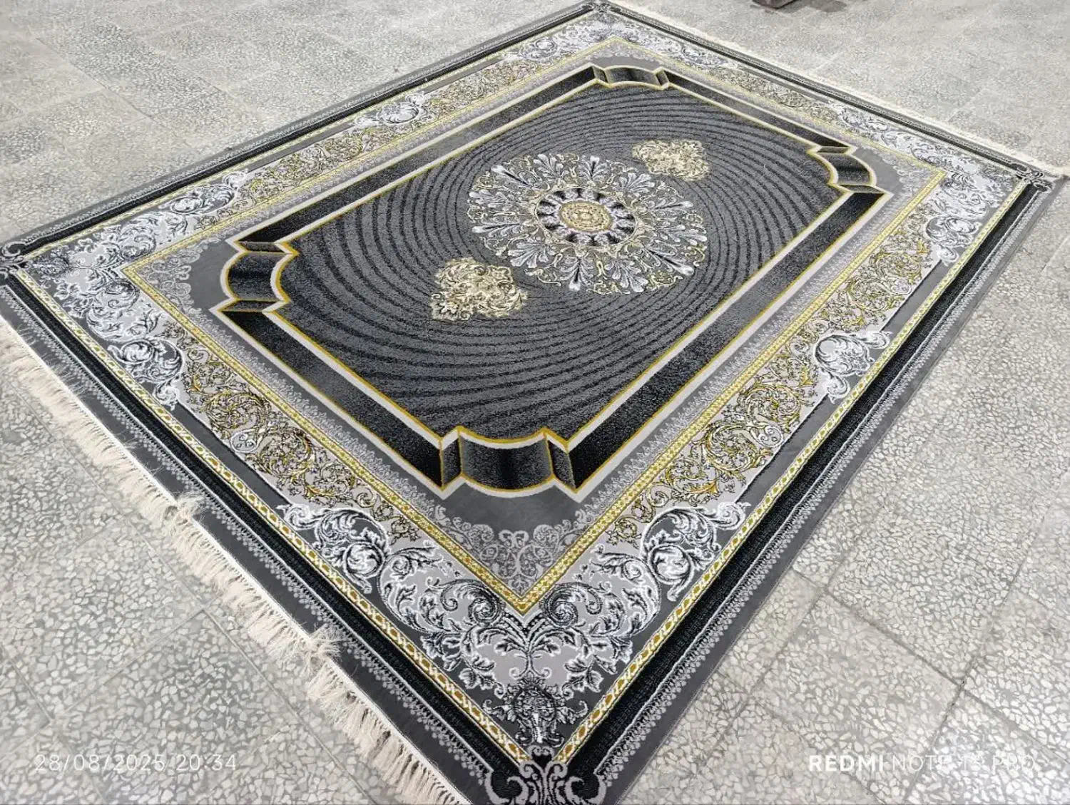 فرش سروش|فرش|سلماس, |دیوار