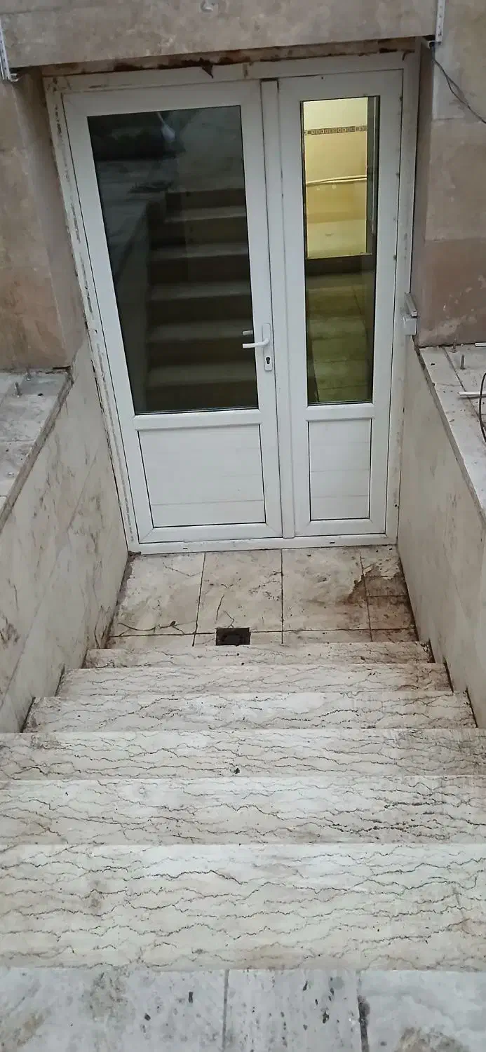 اجاره برای سکونت یا انبار