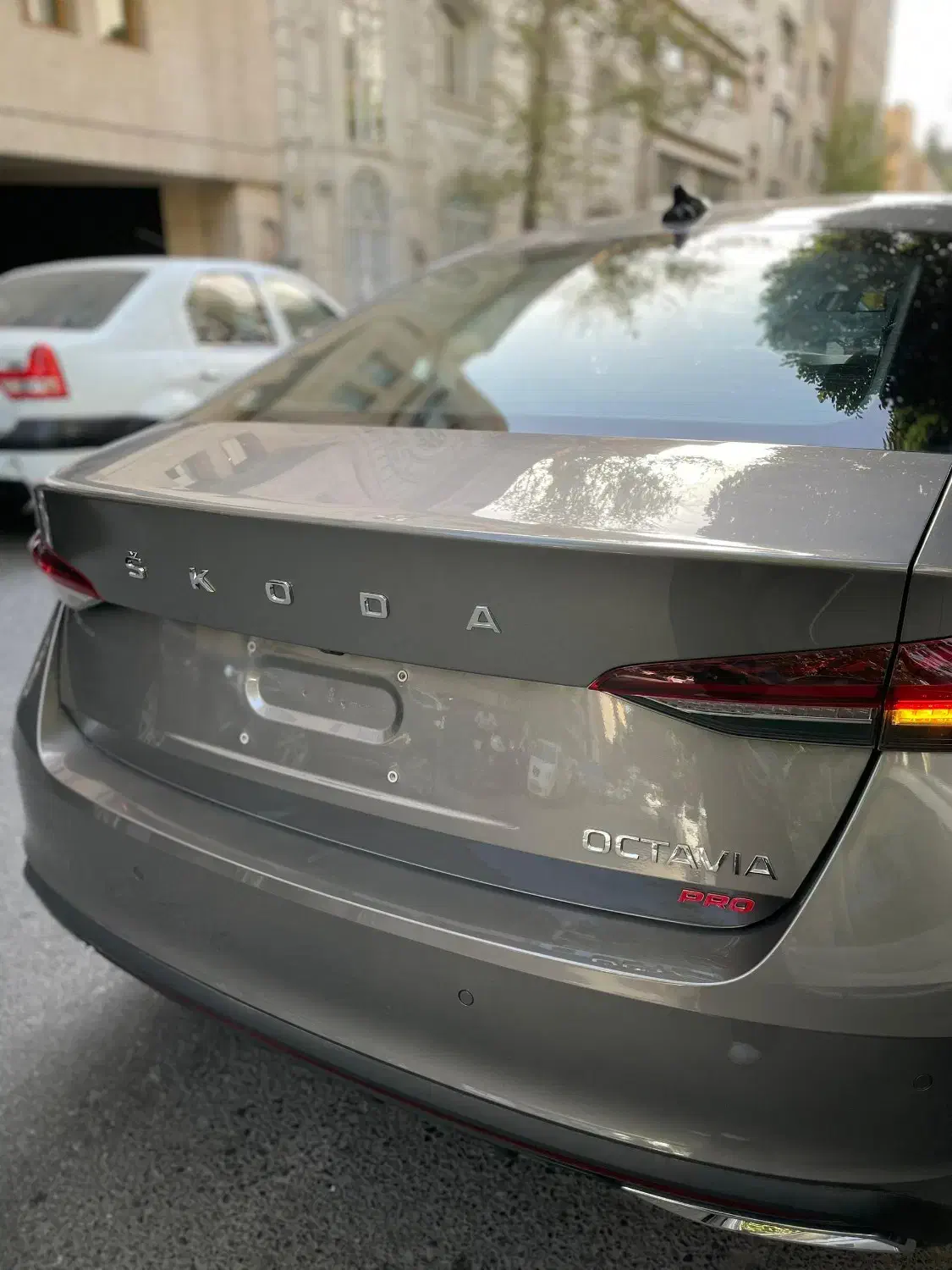 اشکودا اکتاویا|خودرو سواری و وانت|تهران, امانیه|دیوار