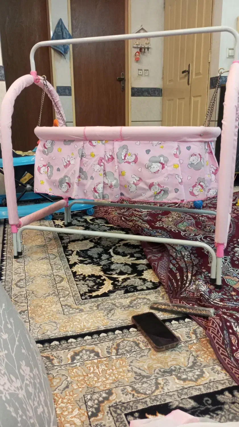 تخت کنار مادر|تخت و صندلی بچه|شاهرود, |دیوار