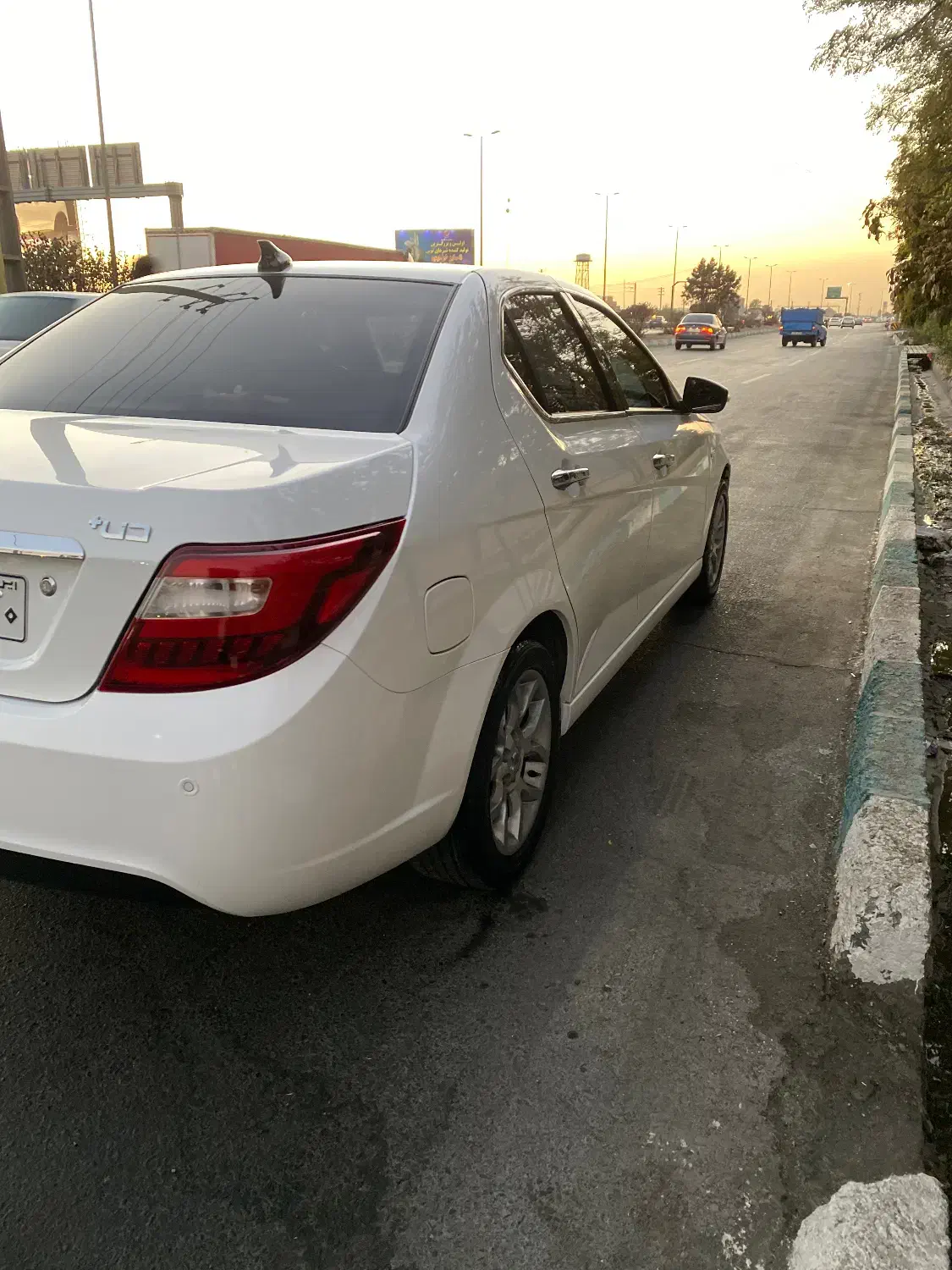 دنا پلاس اتومات توربو 1402|خودرو سواری و وانت|کرج, شهرک جهان‌نما|دیوار