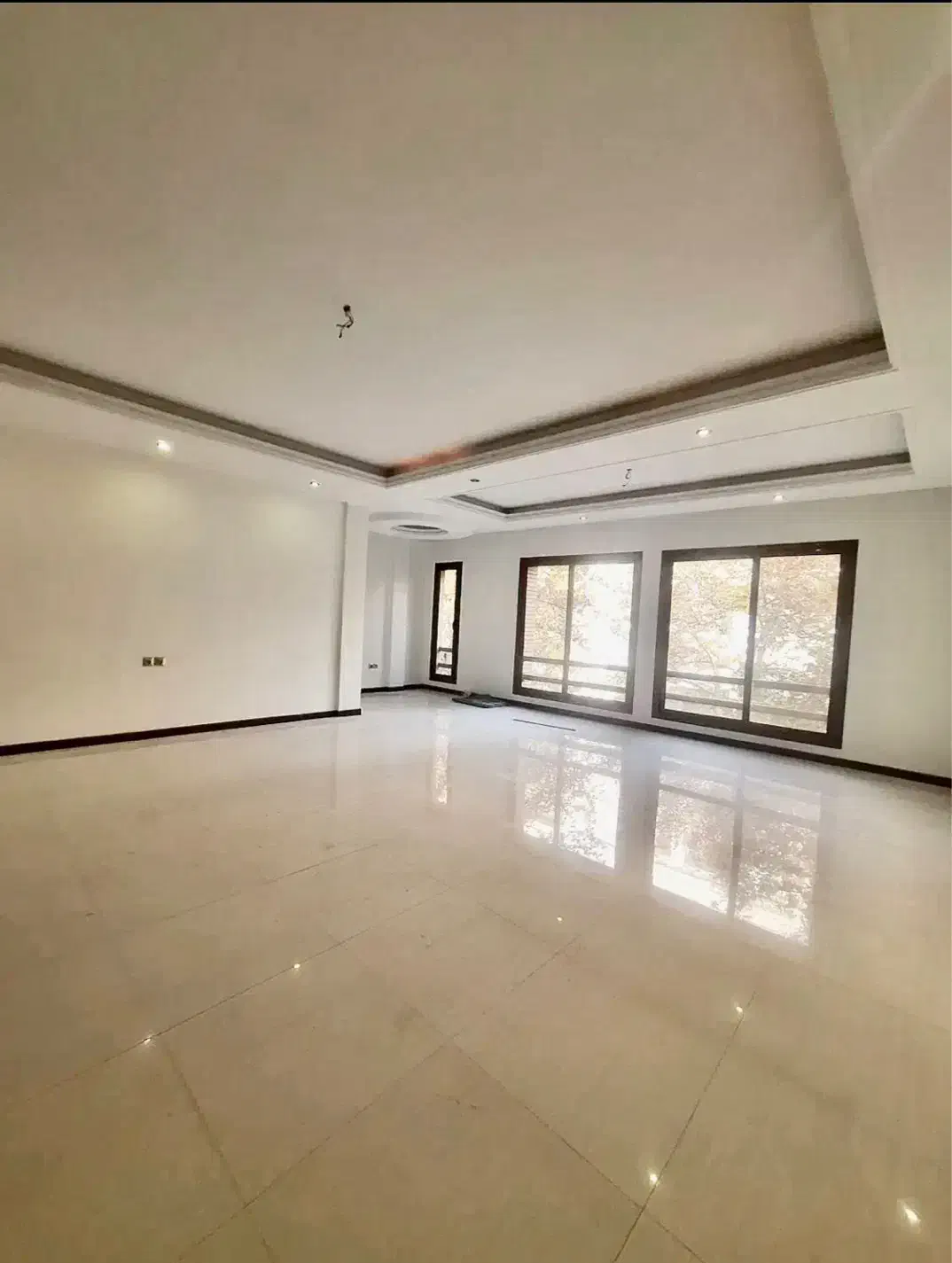 تاپ لوکیشن پاسداران۱۷۵متر/۳خواب(مستر)/ورودی لابی