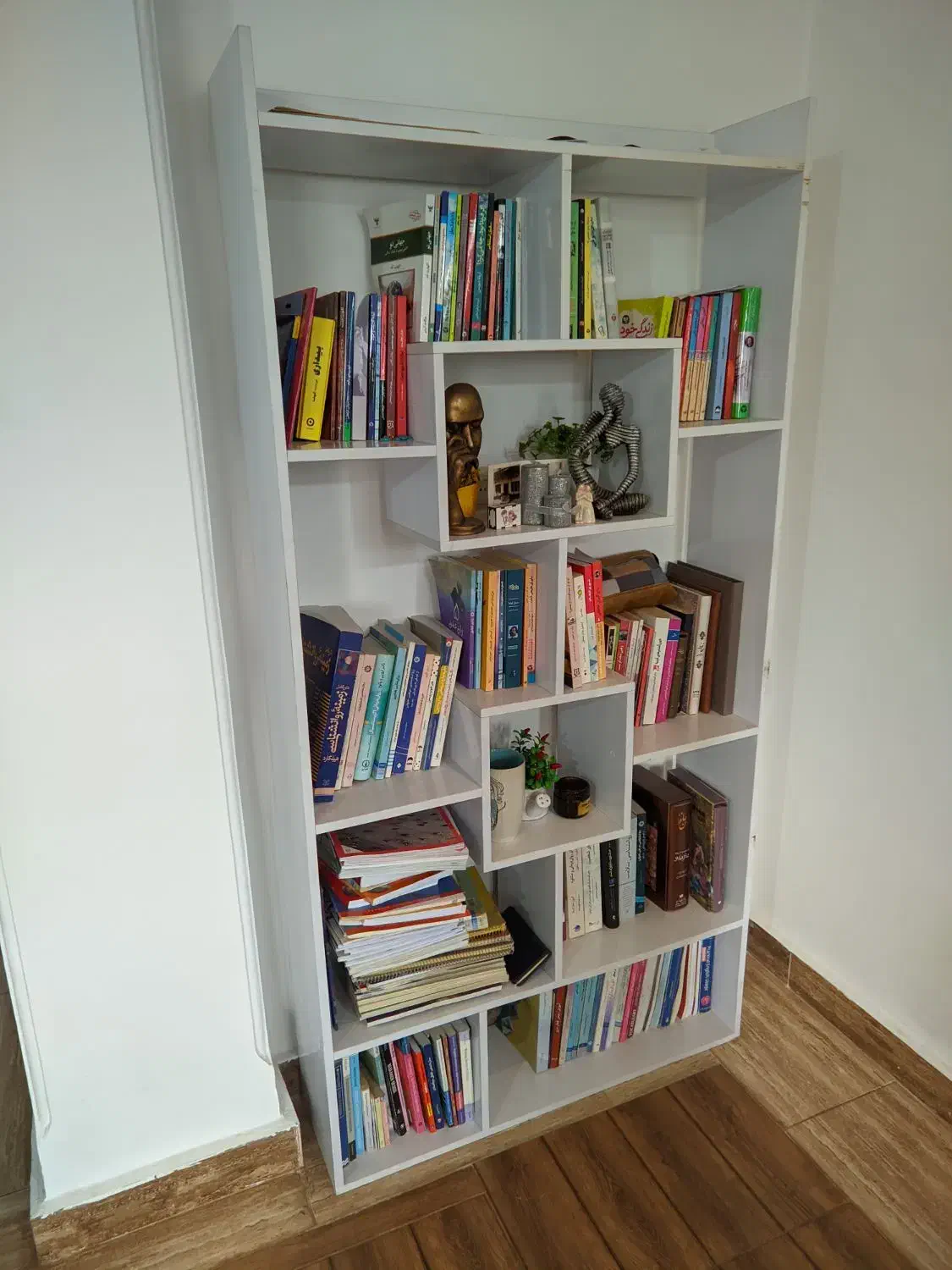 کتابخانه MDF سفید های گلس|کتابخانه، شلف، قفسههای دیواری|رشت, رشتیان|دیوار