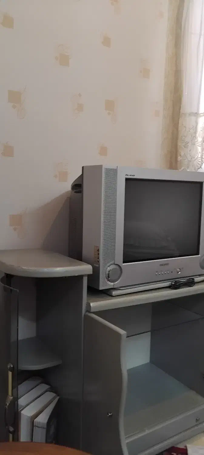 تلویزیون ومیز تلویزیون|تلویزیون و پروژکتور|اصفهان, سرشبادران|دیوار