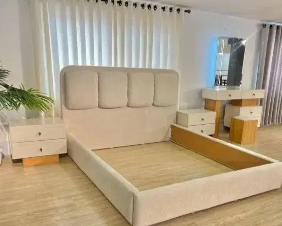 لاله|تخت و سرویس خواب|اصفهان, فجر|دیوار