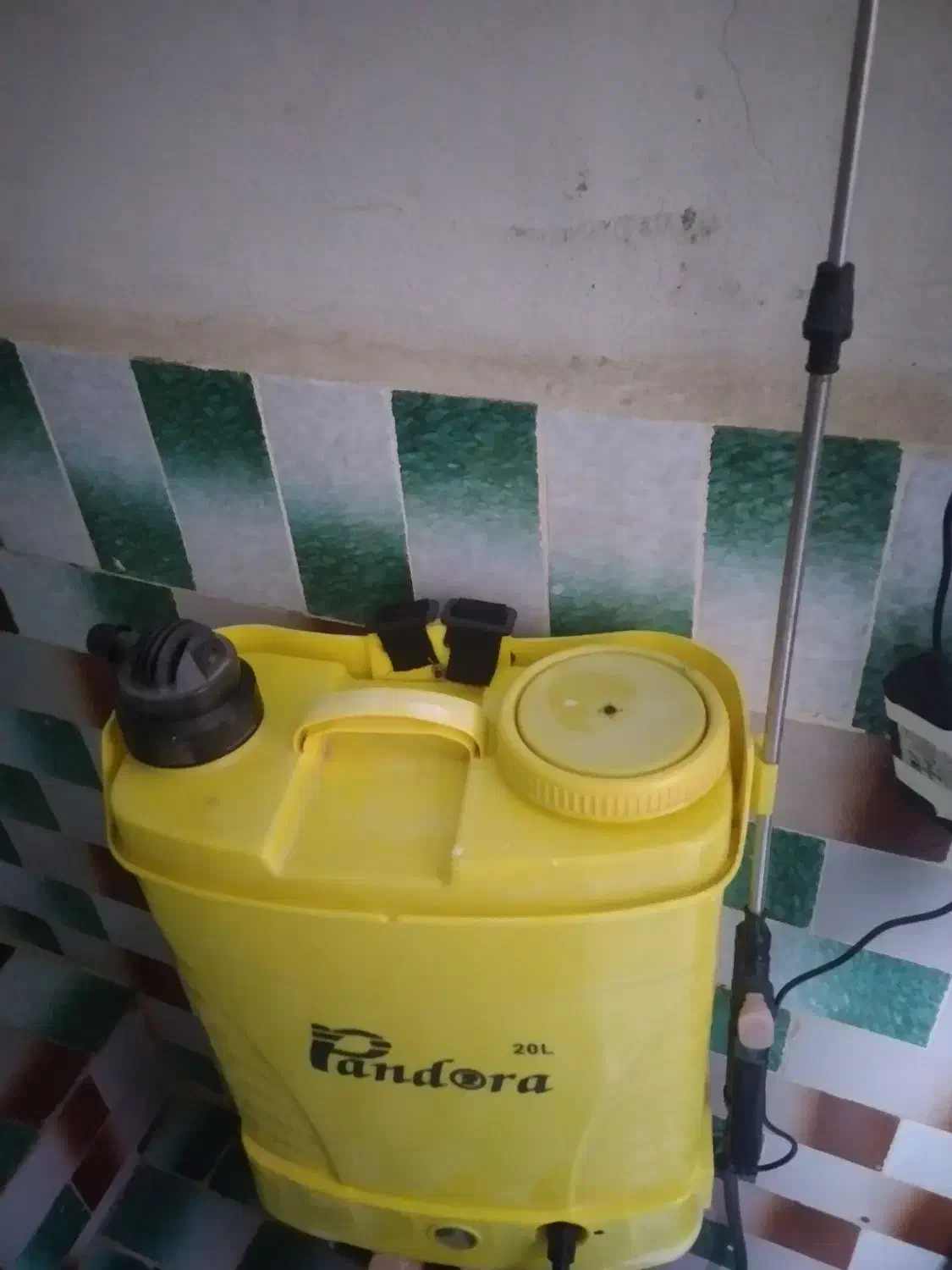 خدمات سمپاشی مزارع وباغات|خدمات باغبانی و درختکاری|پارس‌آباد, |دیوار