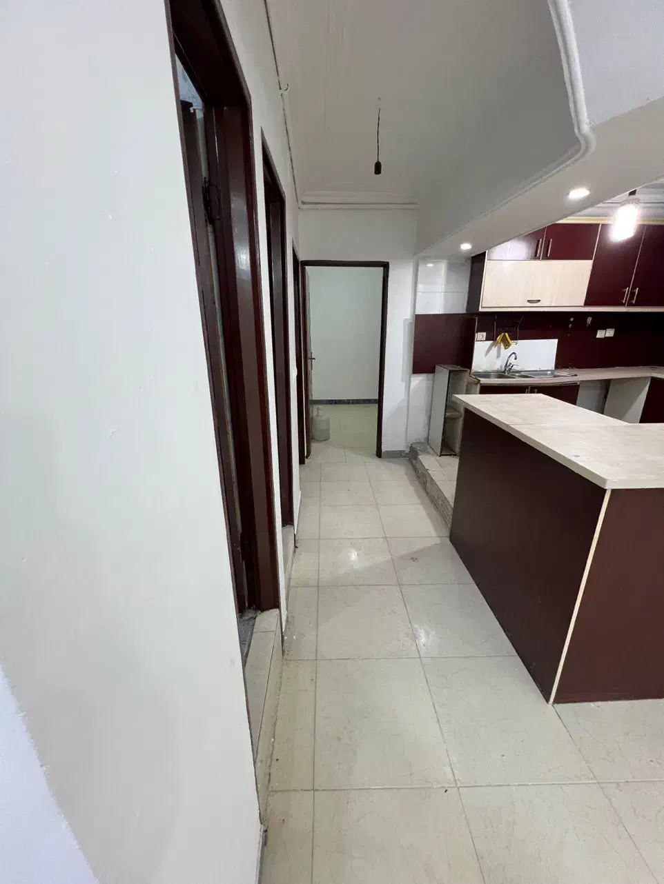 فروش مورد بازسازی تمیز جلو سعدی /گلستان با پارکینگ|فروش آپارتمان|اهواز, گلستان|دیوار