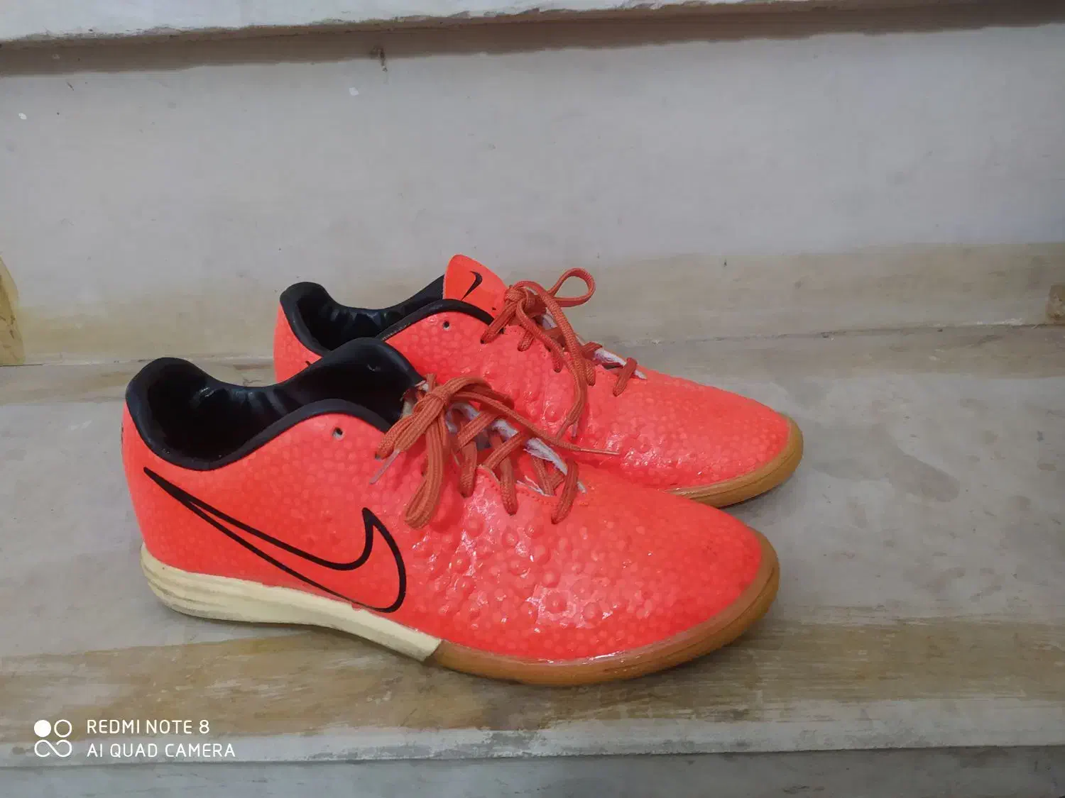 کفش فوتبال سالنی|ورزش‌های توپی|هشتگرد, فاز ۲ مهستان|دیوار