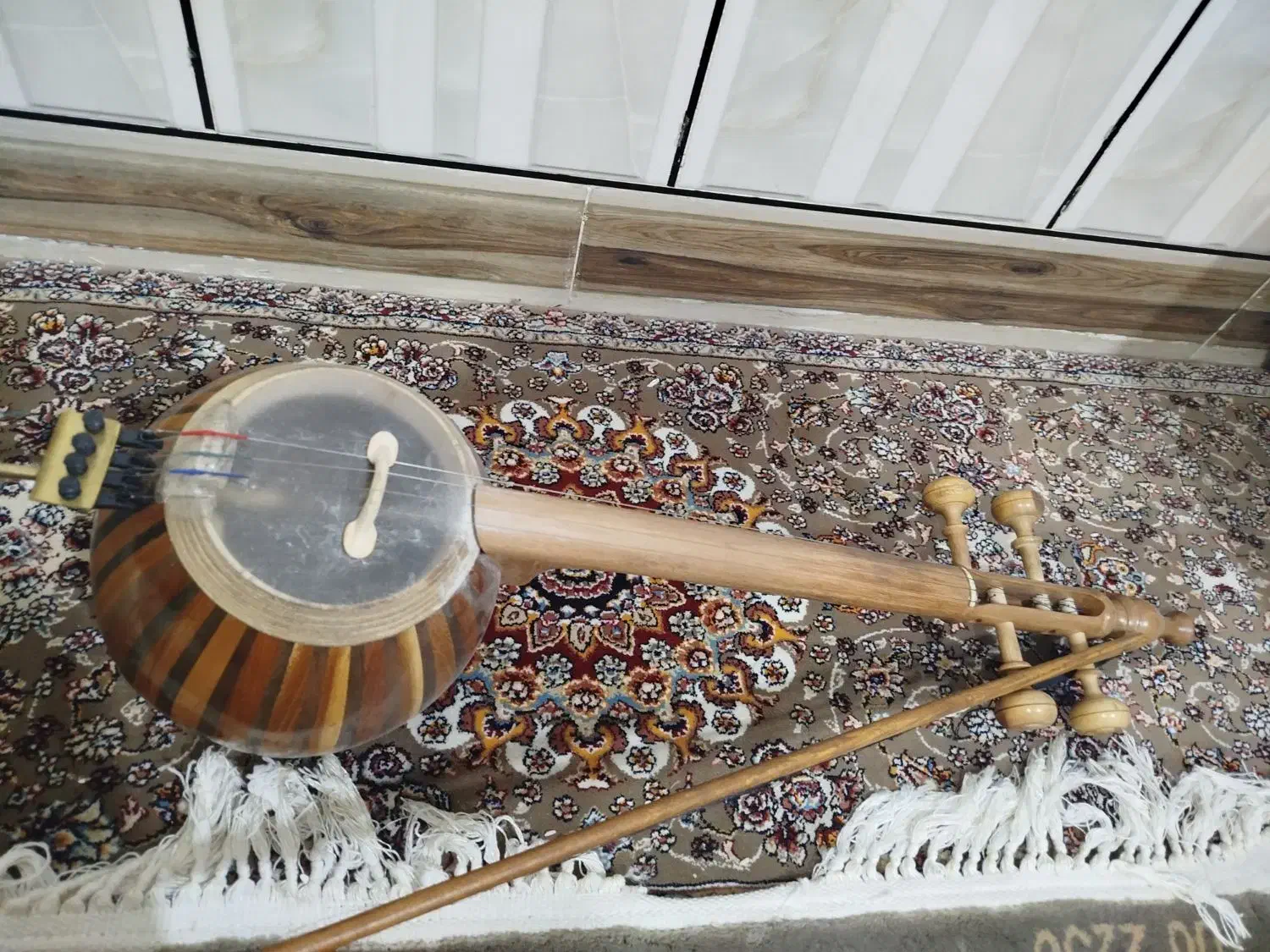 کمانچه درحد نو|سازهای سنتی|خرم‌آباد, |دیوار