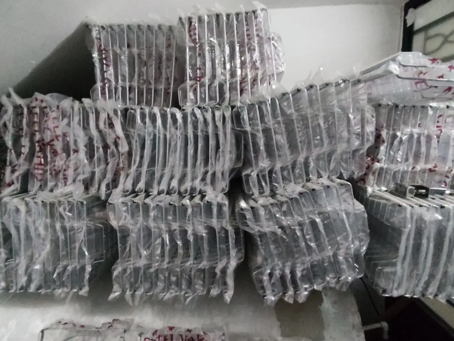 آبچکان|آب‌چکان و نظم‌دهنده ظروف|مشهد, خلق آباد سفلی|دیوار