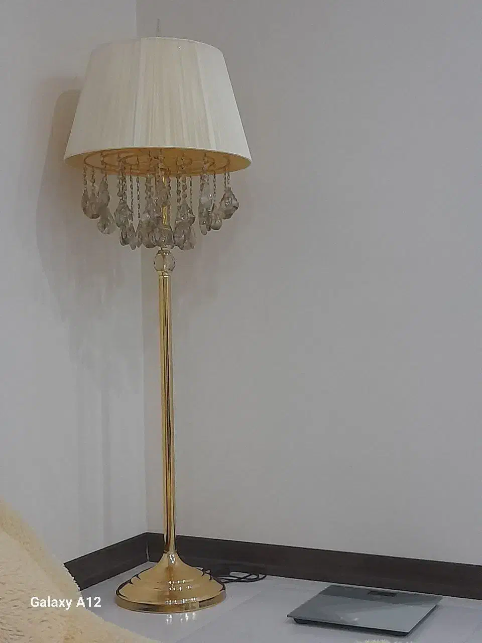 اباژور|چراغ خواب و آباژور|فردیس, شهرک گلها|دیوار