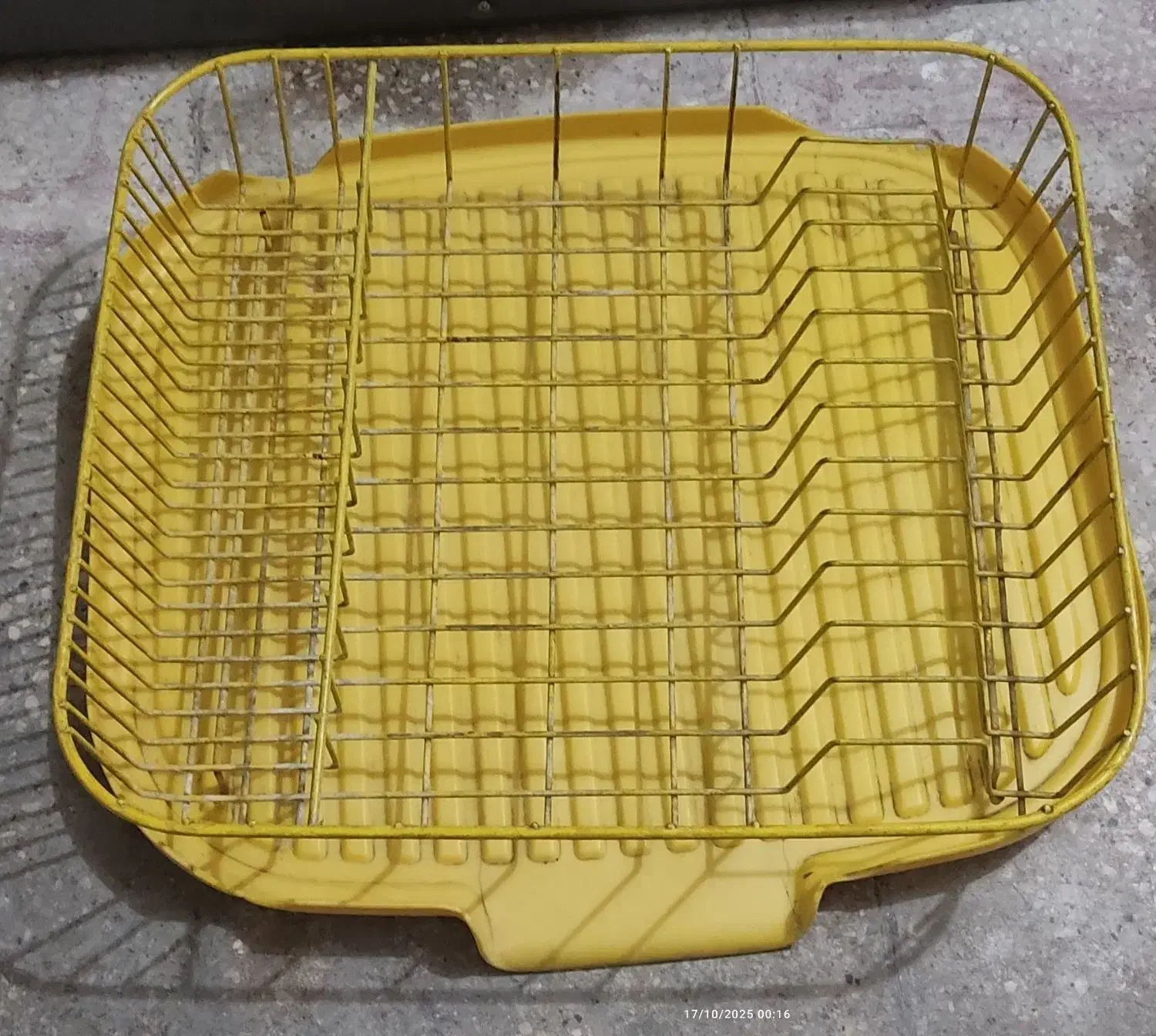 آبچکان|آب‌چکان و نظم‌دهنده ظروف|شیراز, ریاستی|دیوار