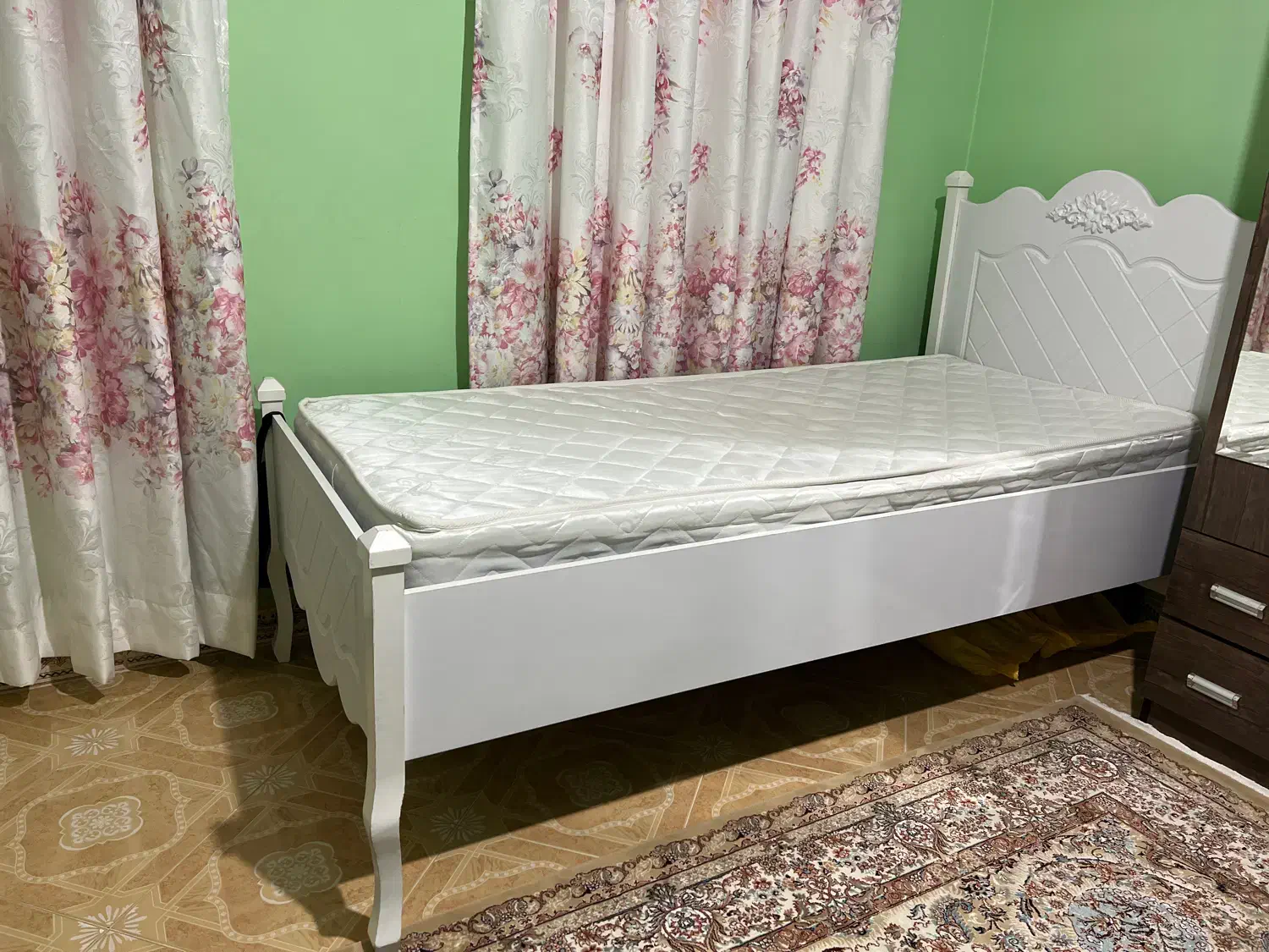 سرویس خواب دخترانه یک نفره|تخت و سرویس خواب|زرندیه, |دیوار