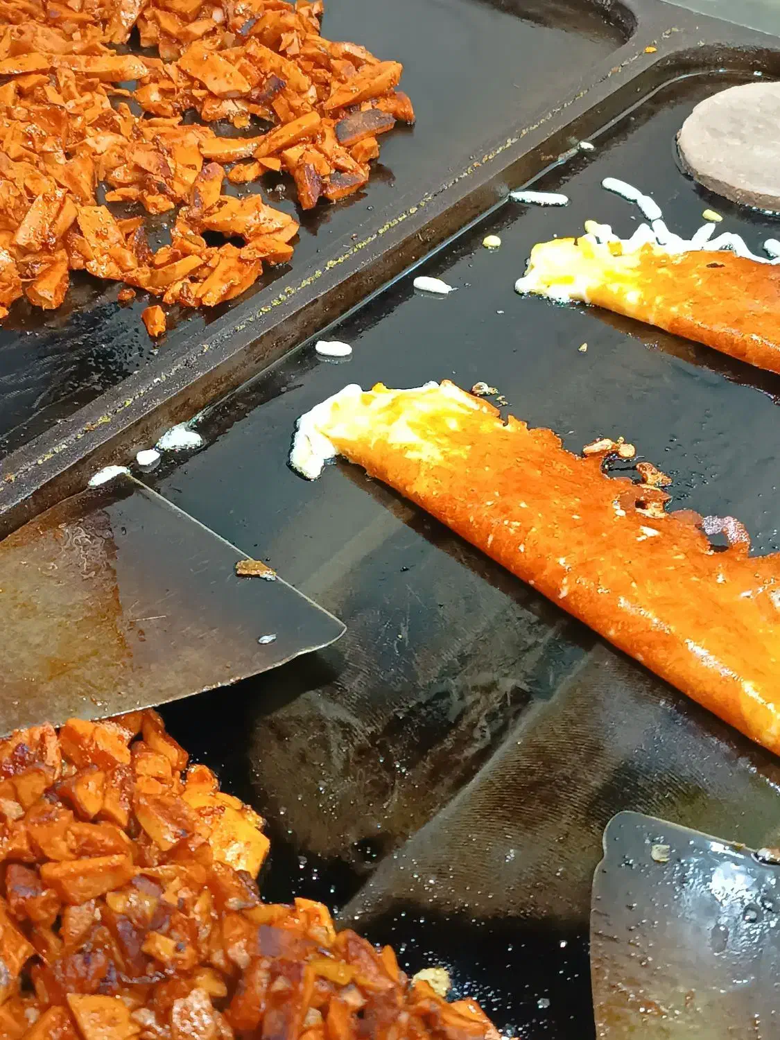 پیتزا ساندویچ پرستش|خدمات پذیرایی، مراسم|نیشابور, گنبد سبز|دیوار