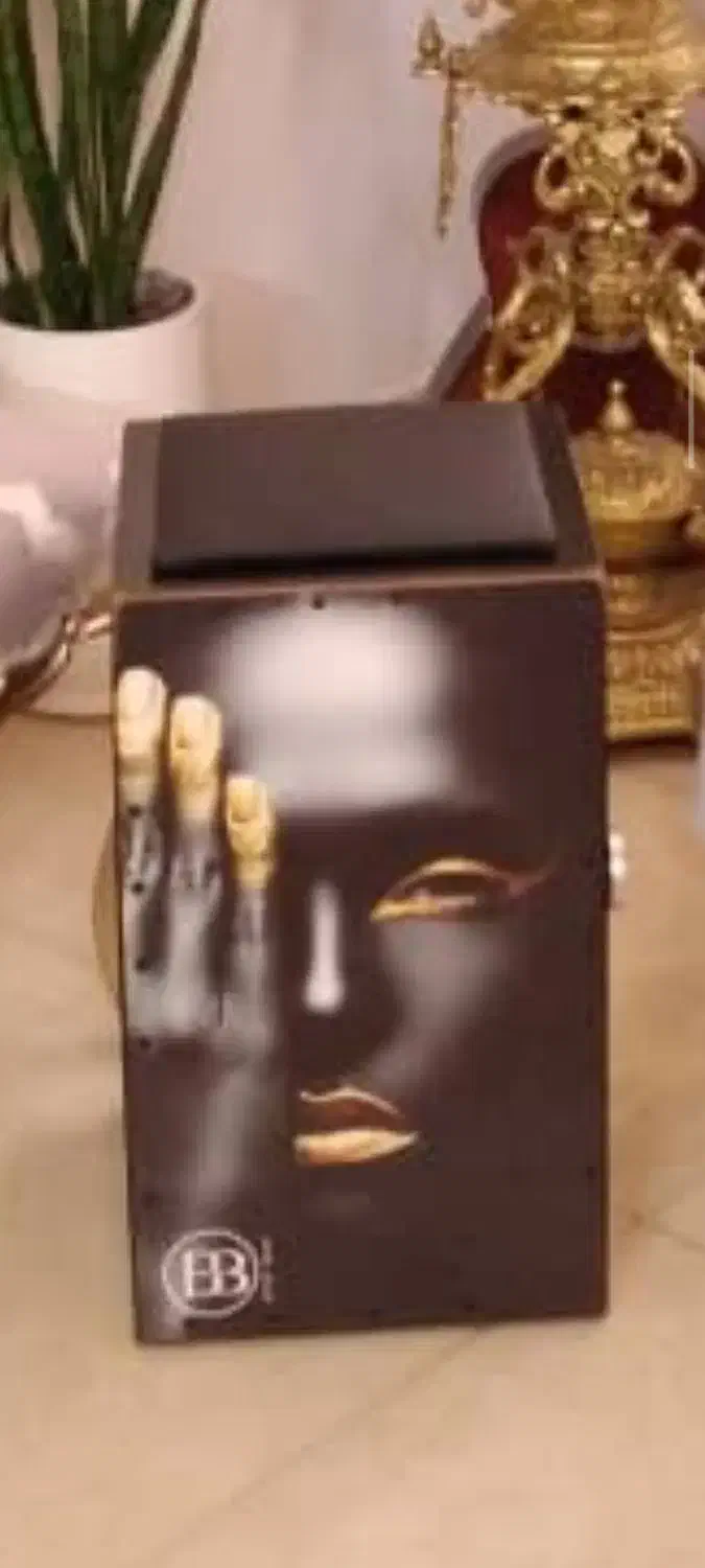 کاخن|درام و پرکاشن|رباط‌کریم, رباط‌کریم|دیوار