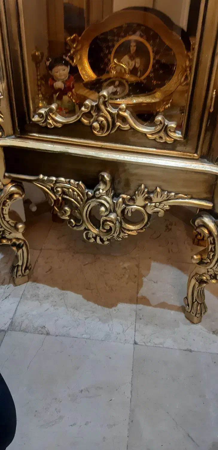 ویترین ورق طلا|بوفه، ویترین، کنسول|تهران, باغ فیض|دیوار