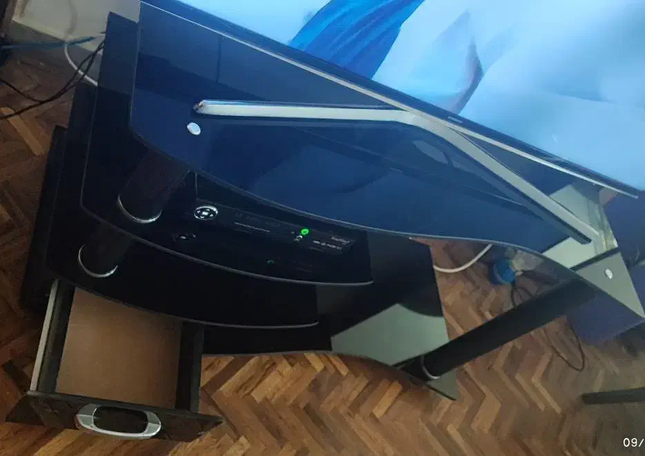 میز TV جادار میزتلویزیون حراج بدلیل جابجایی|میز تلویزیون|تهران, آذربایجان|دیوار