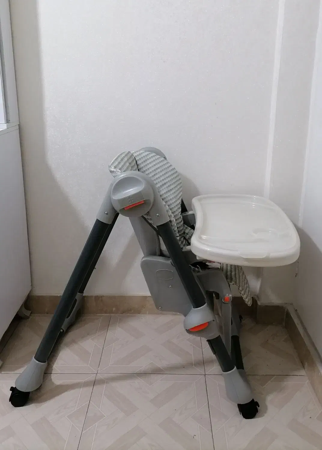 صندلی غذا چیکو ایتالیا|تخت و صندلی بچه|تهران, امام زاده عبدالله|دیوار